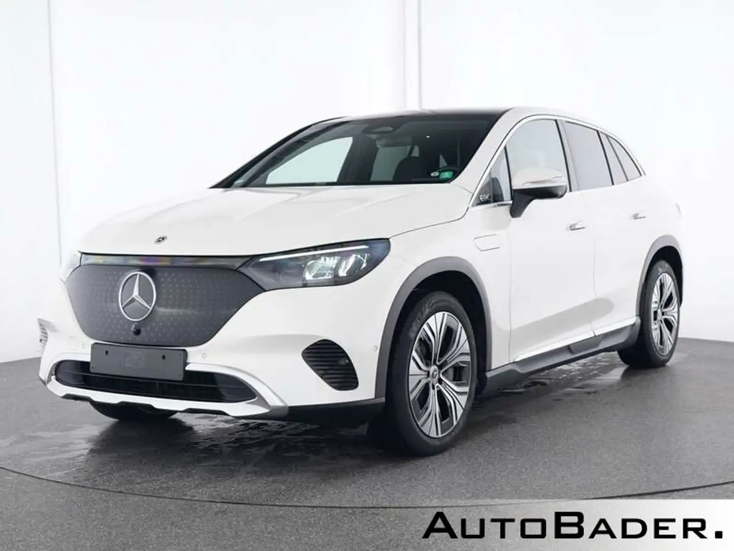 Mercedes-Benz EQE SUV EQE 300 SUV Electric Art Advanced+ PSD Sound 360 Bílá - 2
