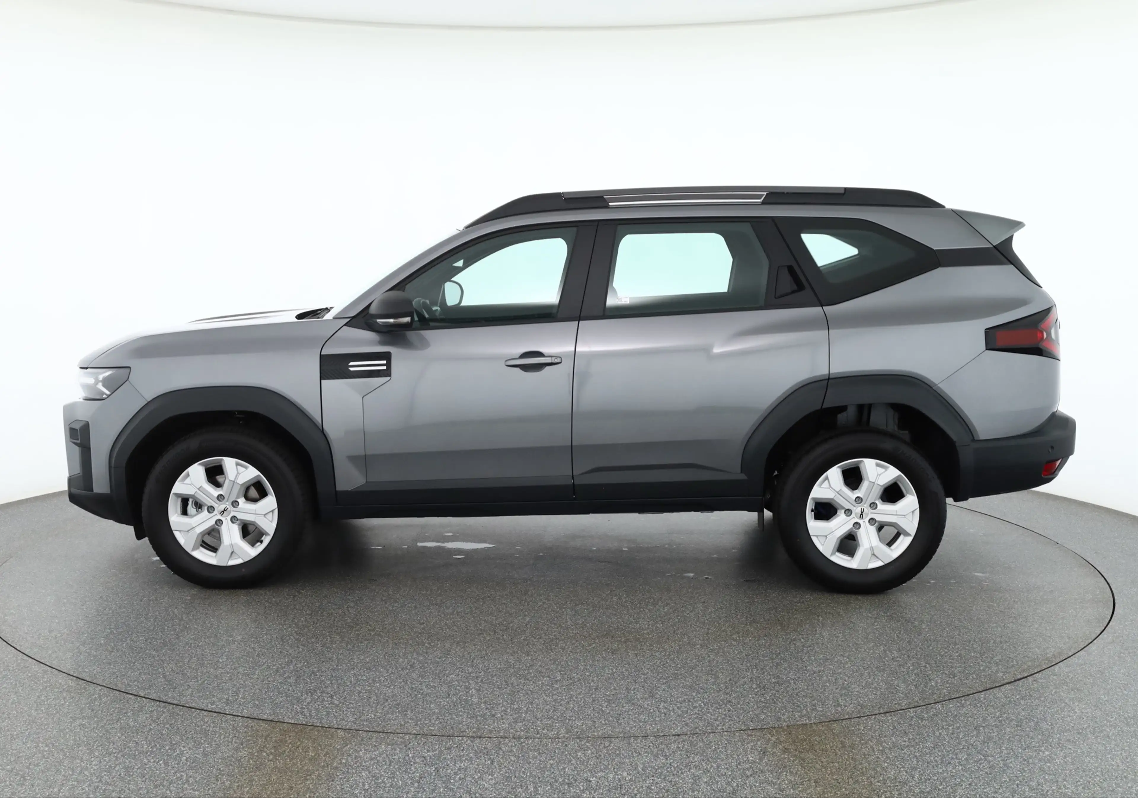 Dacia Bigster Essential 140 mHev LED Kamera — photo 2