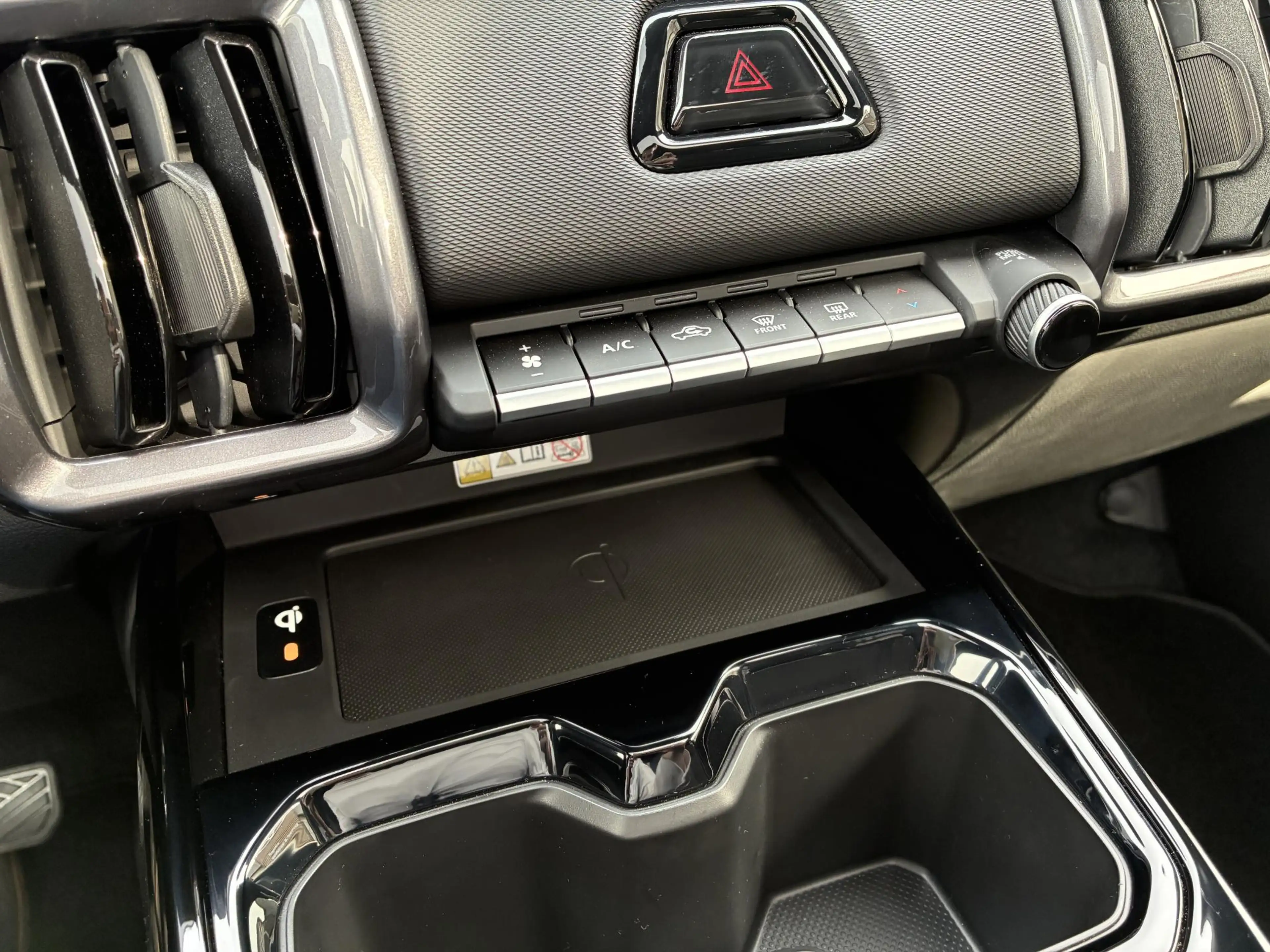 Toyota Urban Cruiser EXECUTIVE 61 KWH NIEUW & DIREECT LEVERBAAR!!! PANO — photo 24