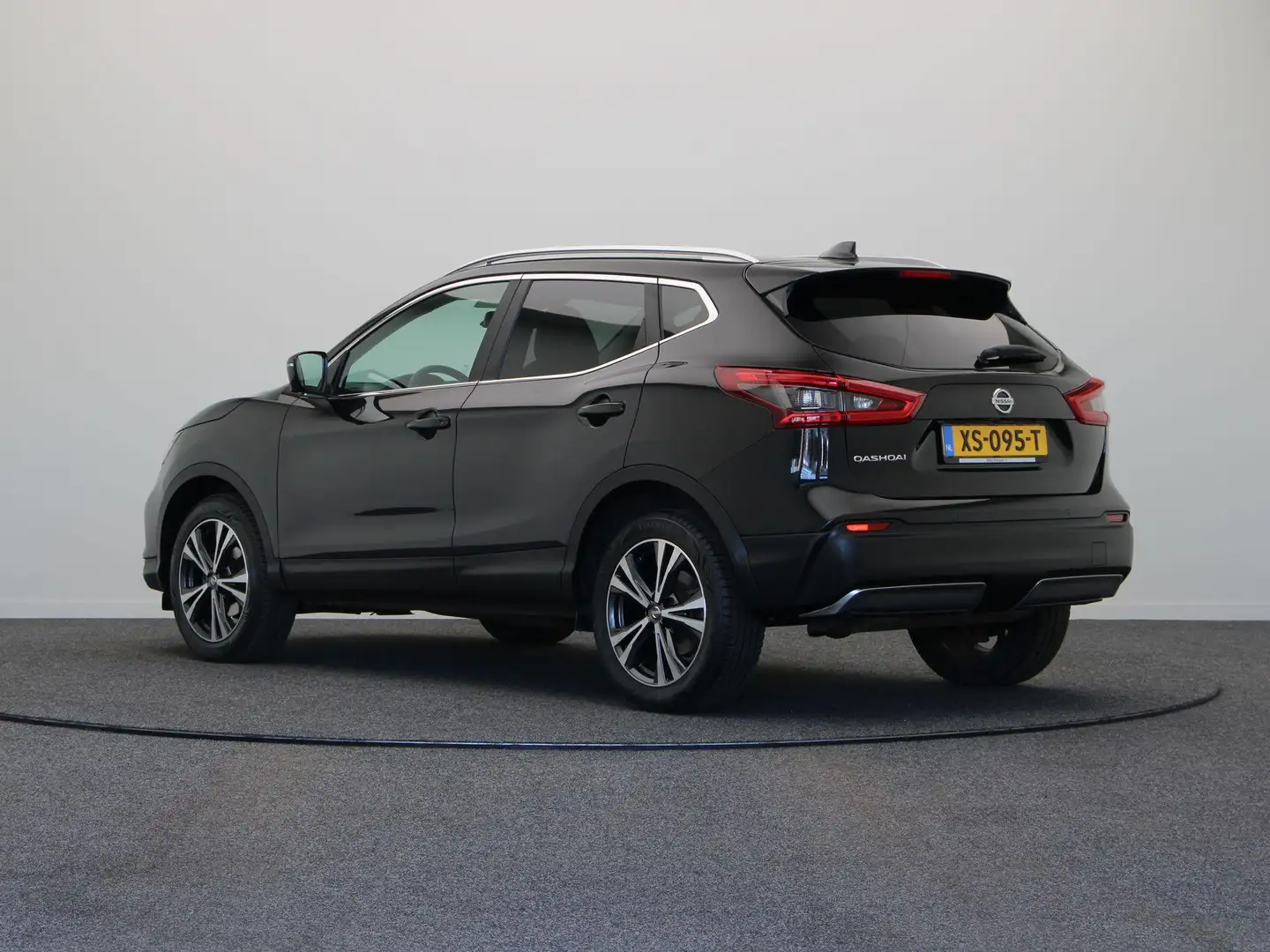 Nissan Qashqai 115pk N-Connecta | Panoramadak | Camera | Key-Less Negro - 2