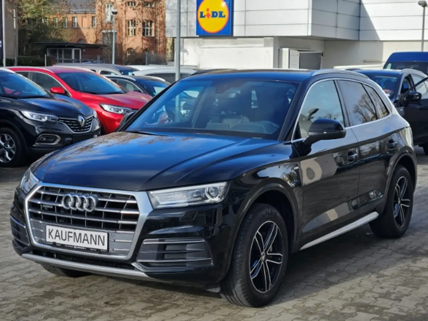 Audi Q5 quattro sport 35 2.0 TDI S line Sport-Paket Navi Black - 1