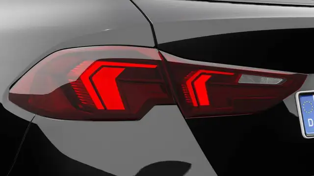 BMW 1 Series view 8