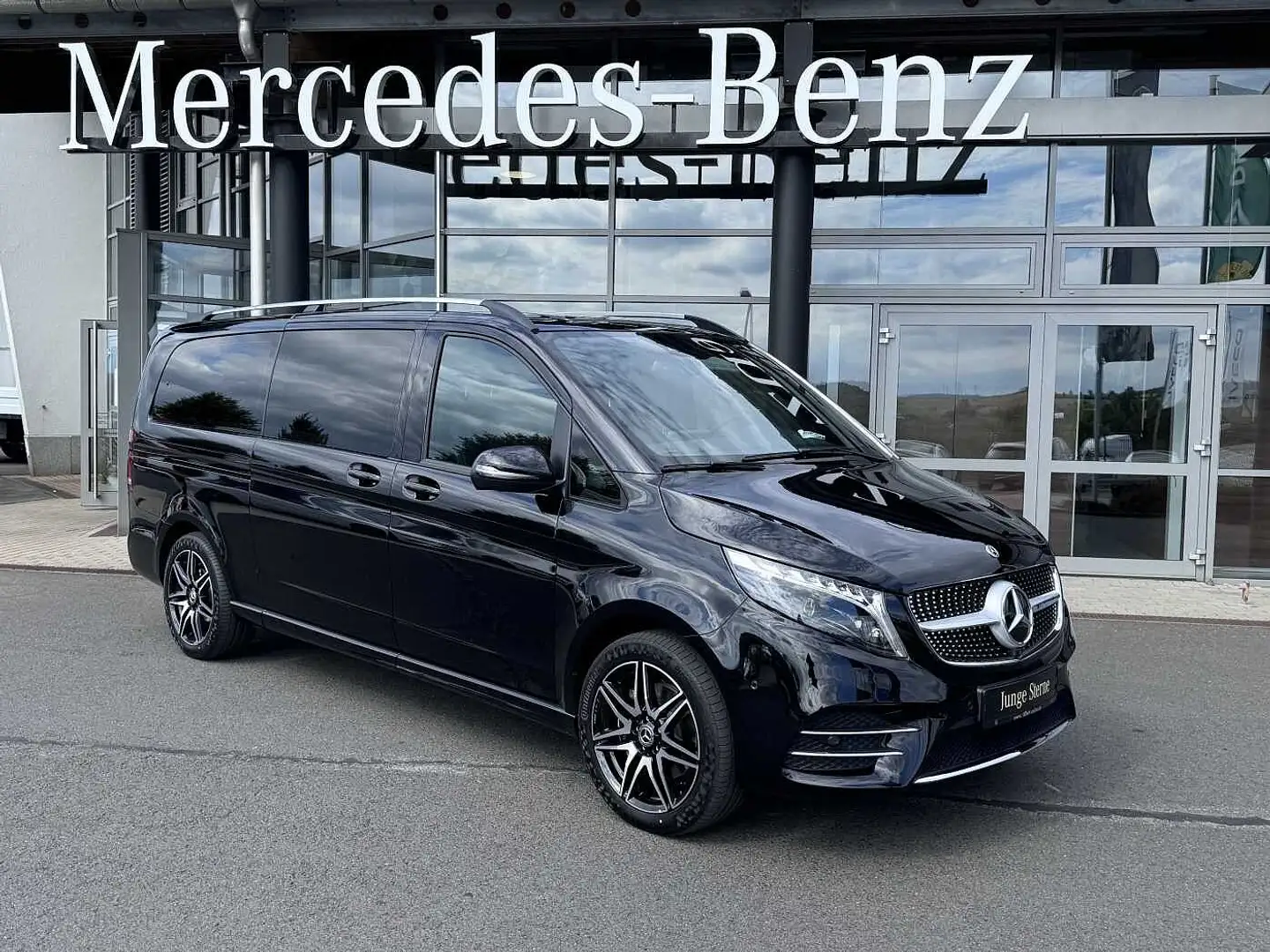 Mercedes-Benz V 300 d AVA AMG 4MATIC AIRMATIC Sitzklima el Tür Black - 1