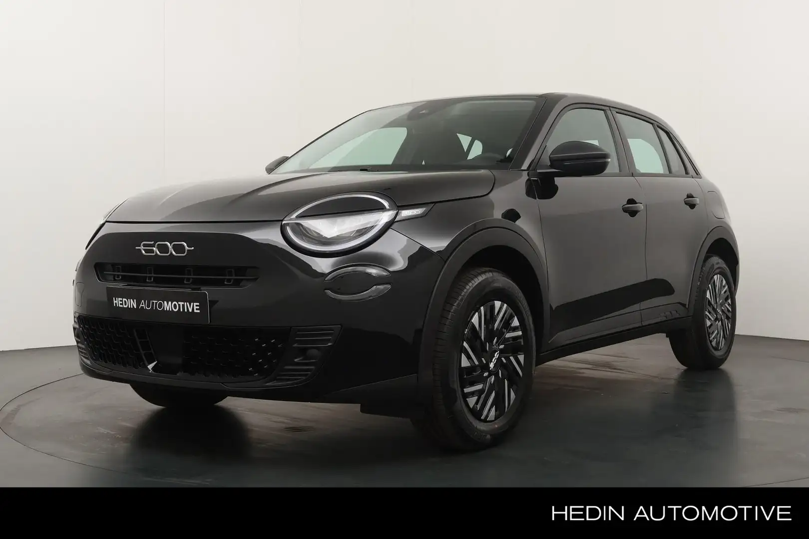 Fiat 600 1.2 Hybrid Urban | Airco | Apple Carplay & Android Zwart - 1