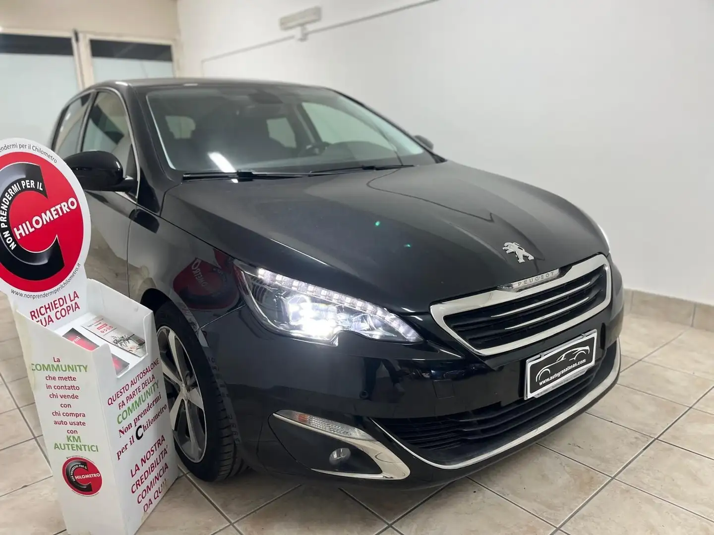 Peugeot 308 BlueHDi 120 S&S EAT6 GT Line Zwart - 1