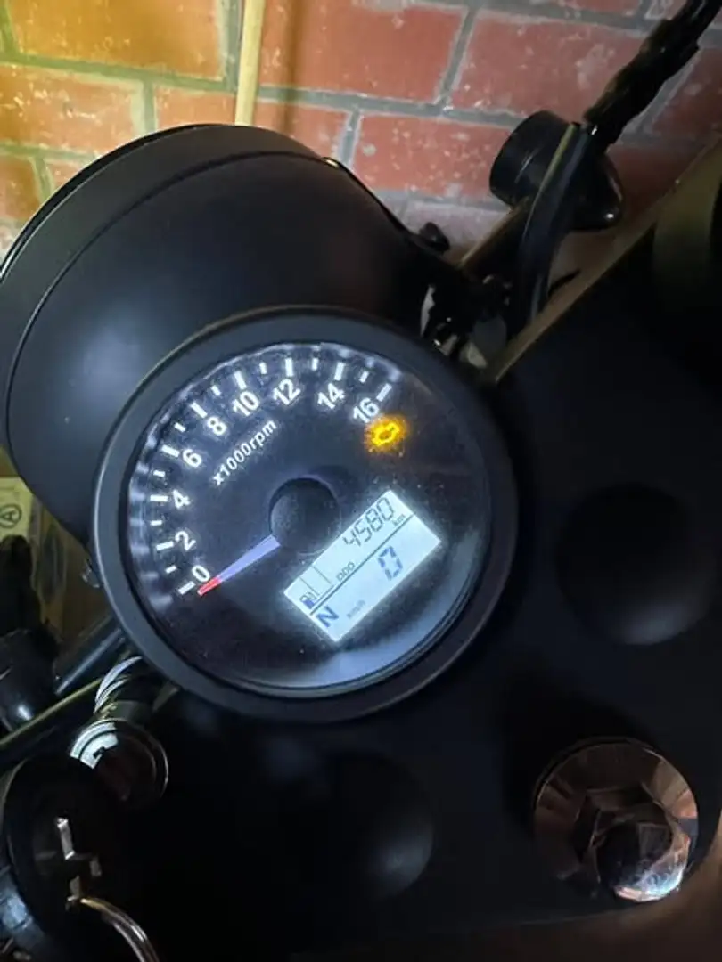 Brixton BX 125 Plateado - 2