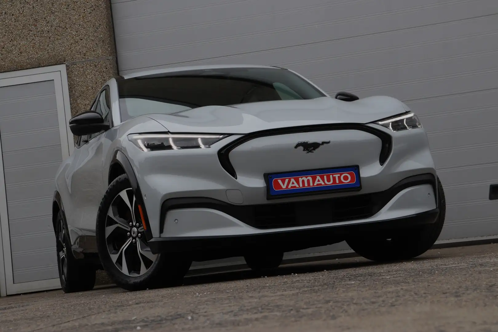 Ford Mustang Mach-E Premium - Leder/360/BlindSpot/Keyless/AdaptiveCC Wit - 1