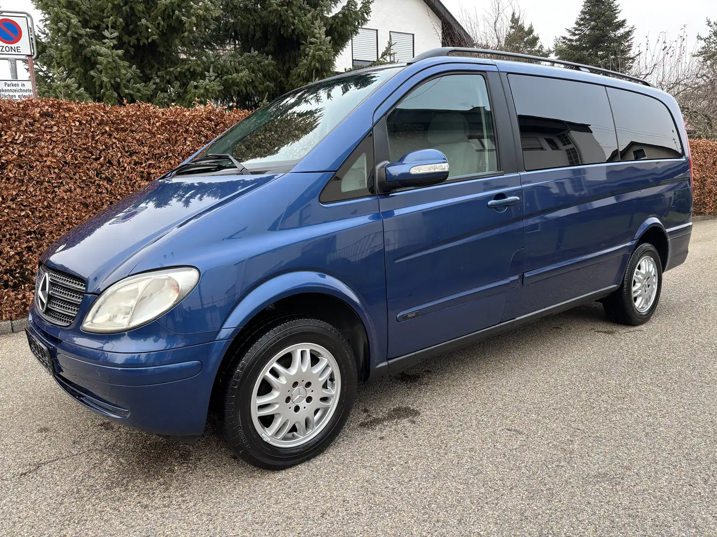 Mercedes-Benz Viano 2.2 CDI extralang Trend 6-Sitzer Klimaanlage Bleu - 2