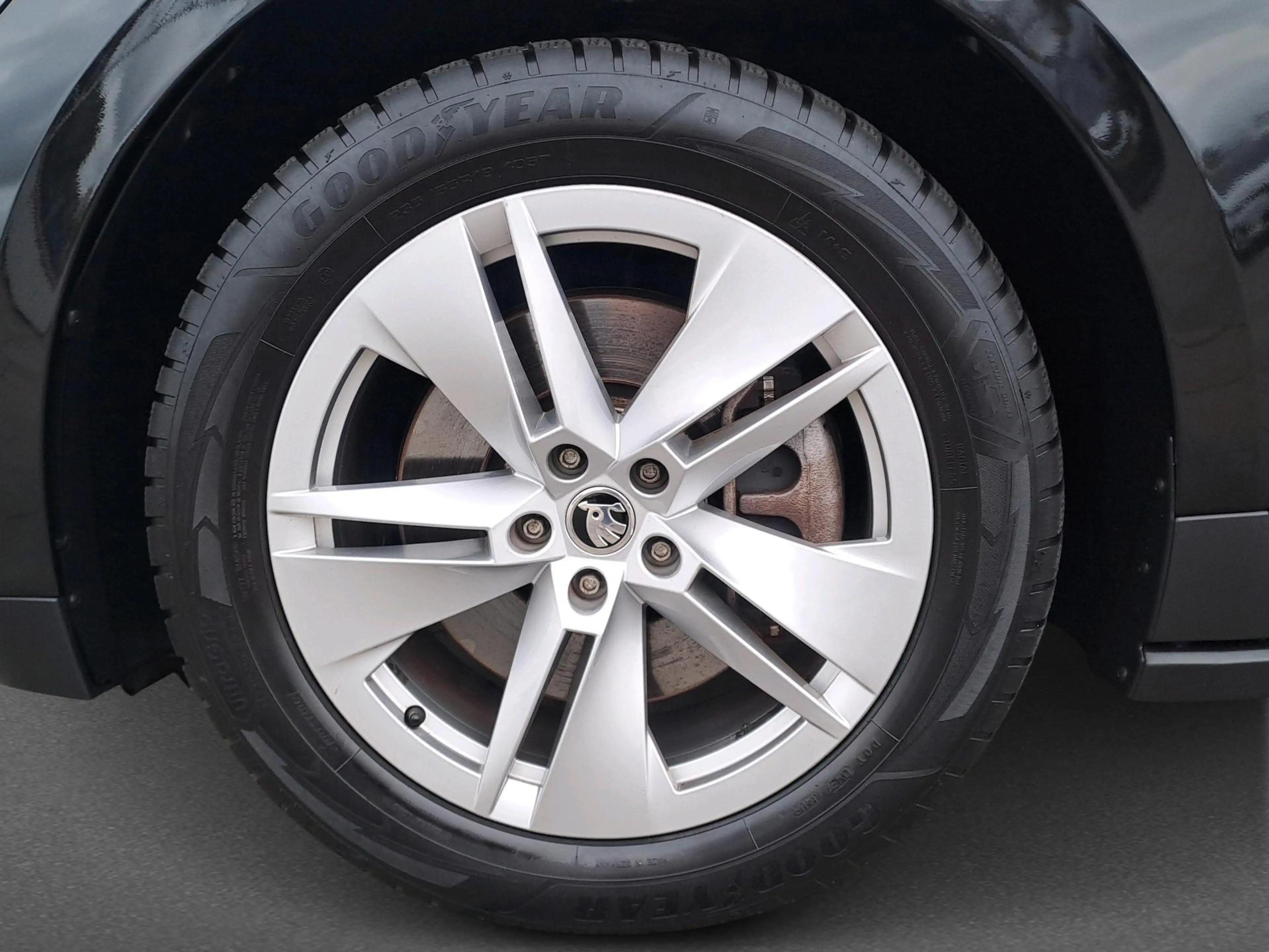 Skoda Enyaq iV 80 | Achteruitrijcamera | Metaalkleur | Navigat — photo 12