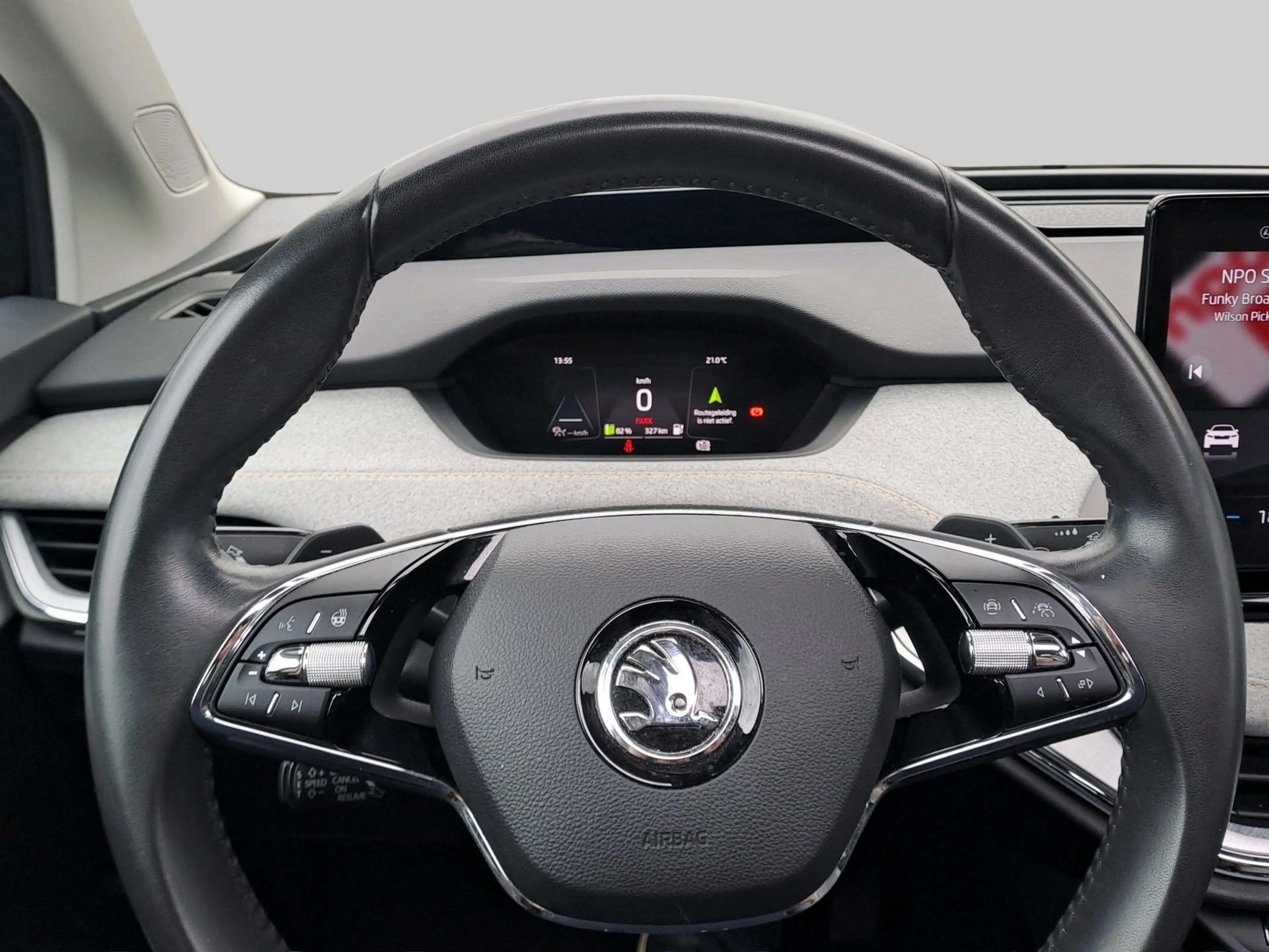 Skoda Enyaq iV 80 | Achteruitrijcamera | Metaalkleur | Navigat — photo 14