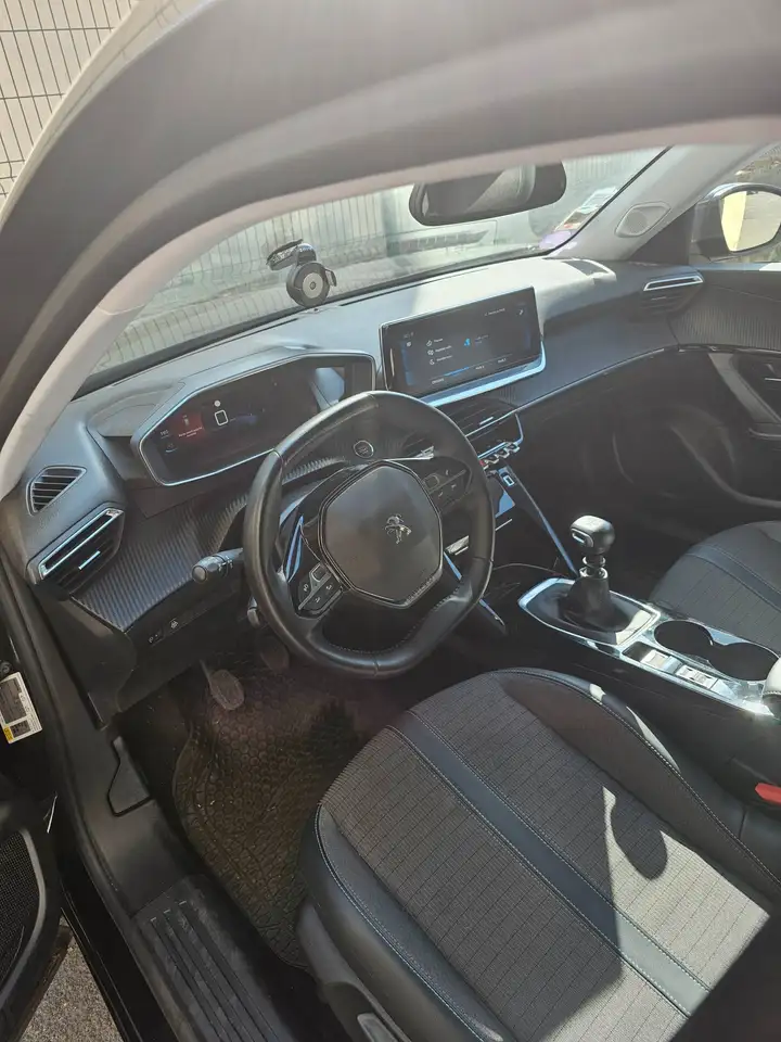 Peugeot 2008 2008 — photo 2
