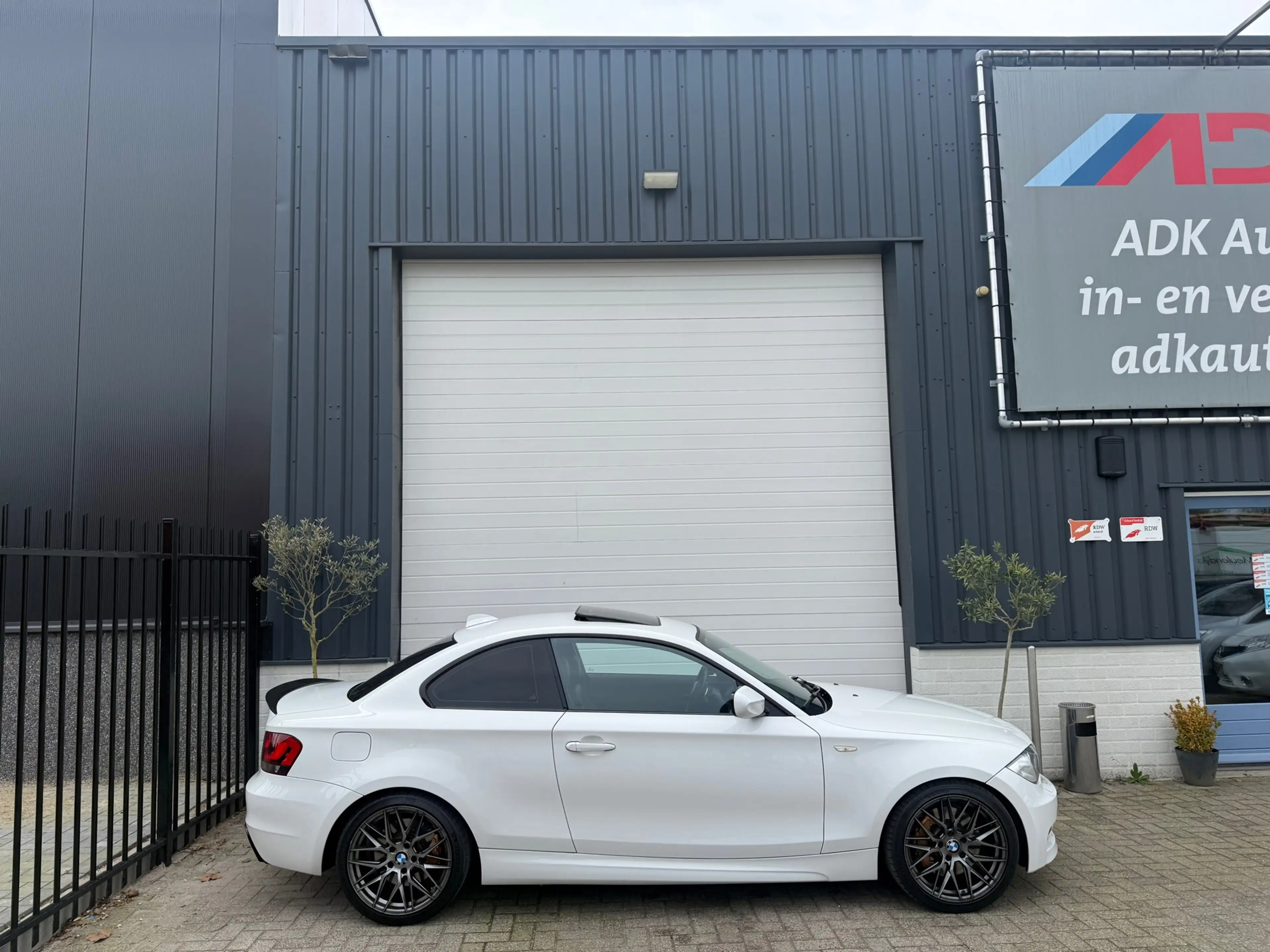 BMW 135 1-serie Coupé 135i High Executive SCHUIFDAK/LEDER/ — photo 4
