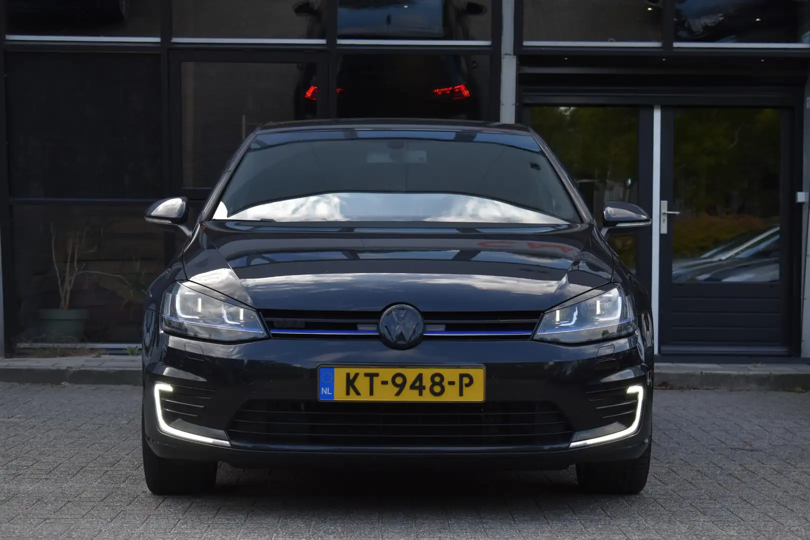 Volkswagen Golf GTE 1.4 TSI Navi Camera Cruise Trekhaak Zwart - 2