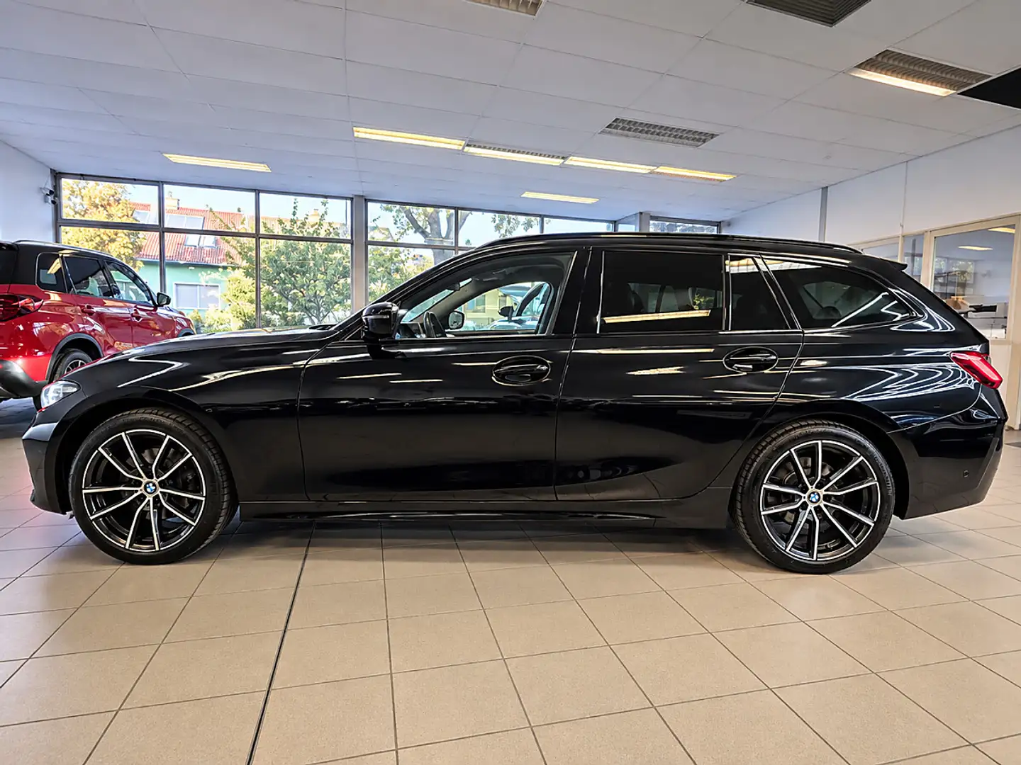 BMW 318 d 48V Touring Automatik – LED – Live Cockpit Pr... Schwarz - 2