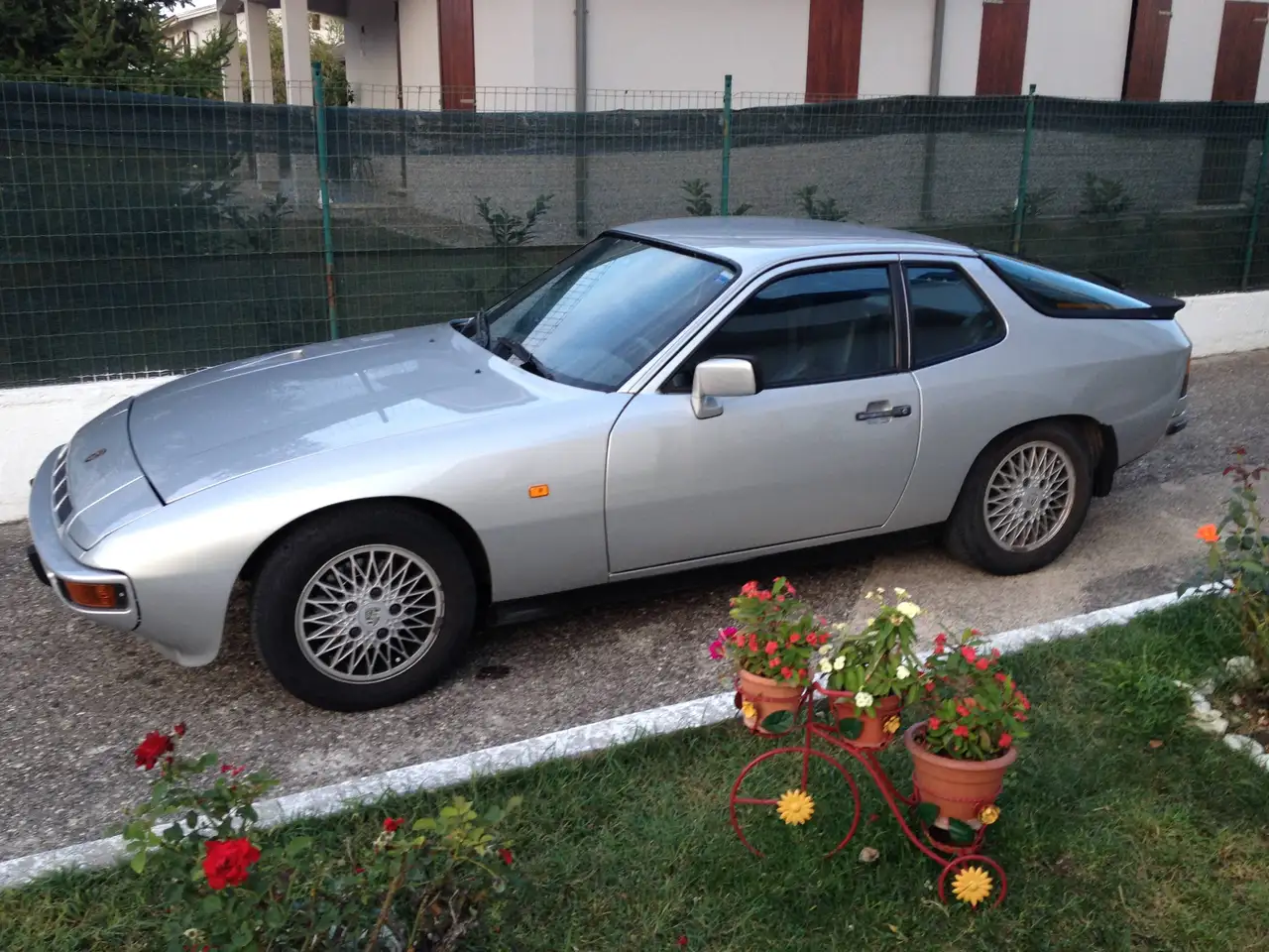 Porsche 924 2.0 Turbo, foto 2