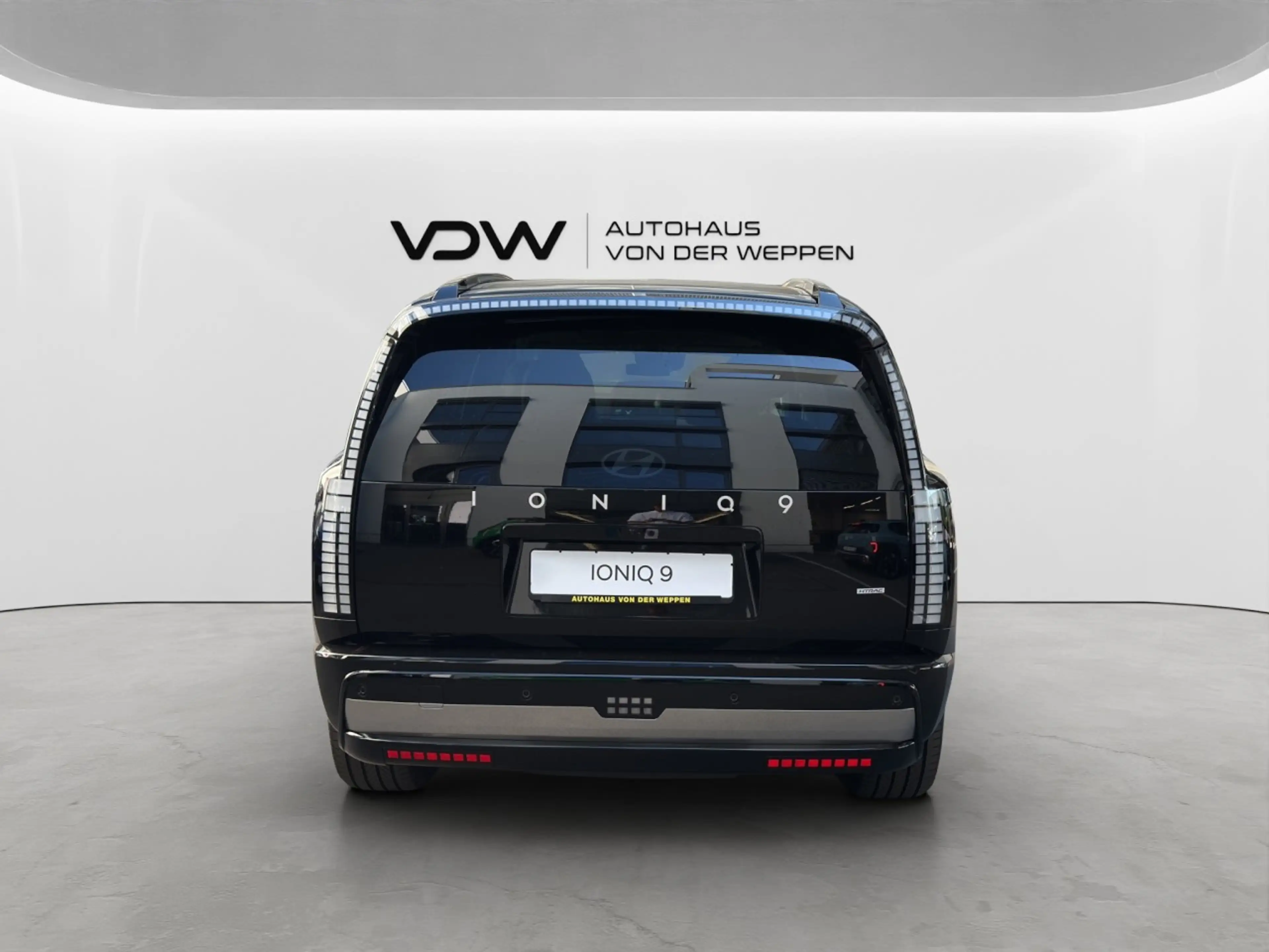Hyundai IONIQ 9 UNIQ MIT GLASDACH + EINZELSITZE DREHBAR! Klima — photo 6