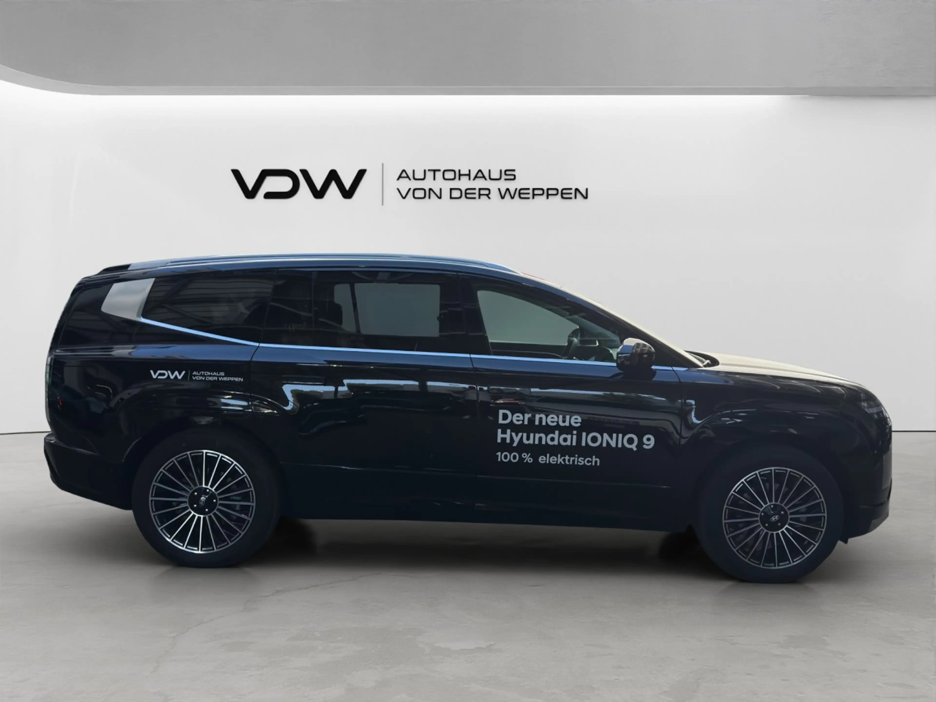 Hyundai IONIQ 9 UNIQ MIT GLASDACH + EINZELSITZE DREHBAR! Klima — photo 9