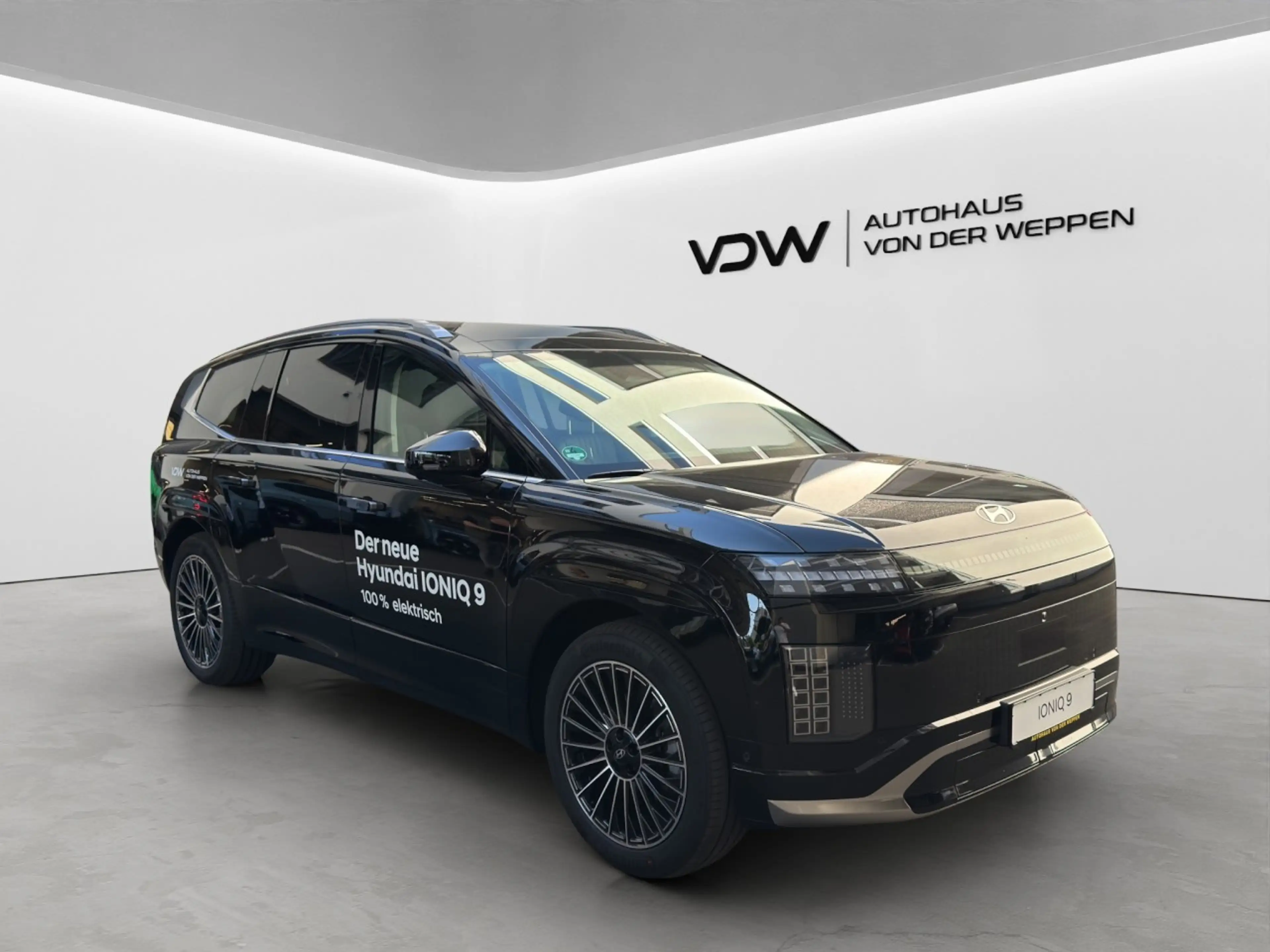 Hyundai IONIQ 9 UNIQ MIT GLASDACH + EINZELSITZE DREHBAR! Klima — photo 10