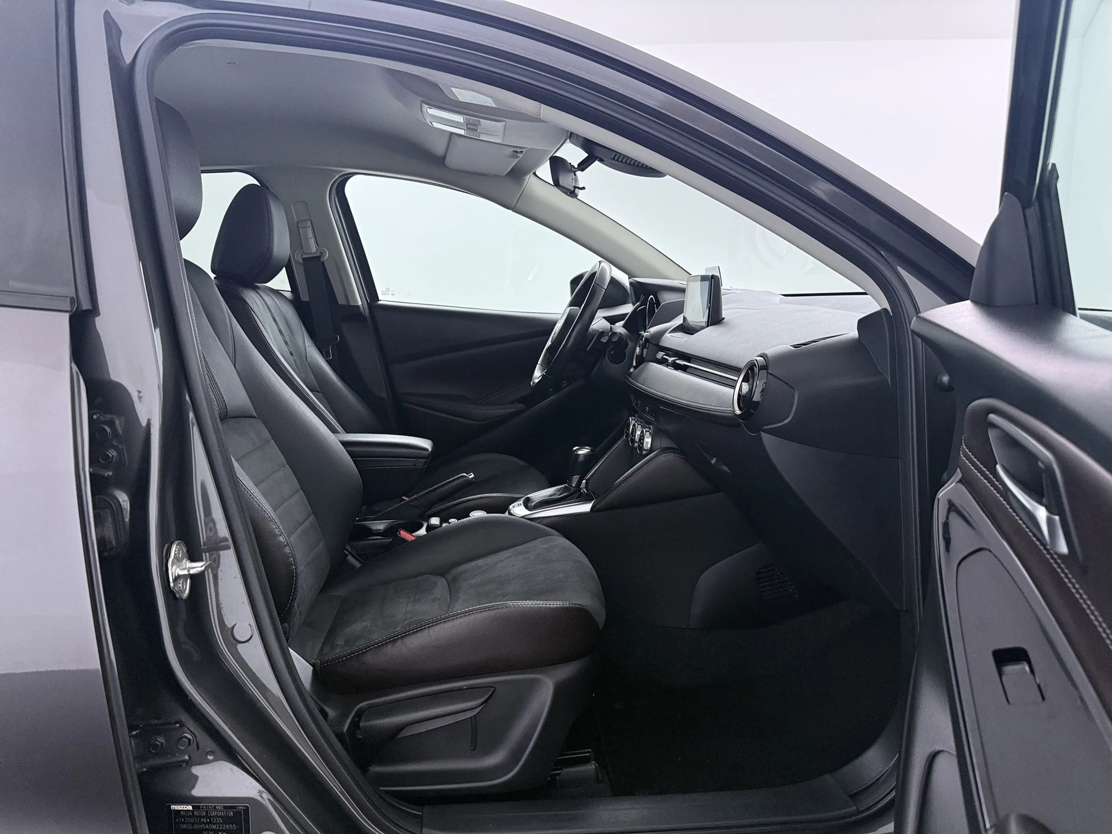 Mazda 2 1.5 Skyactiv-G GT-Luxury — photo 9