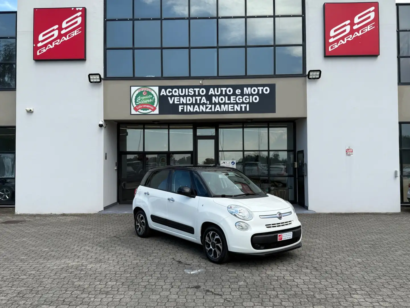 Fiat 500L 1.3 Multijet 95 CV Lounge Bianco - 1