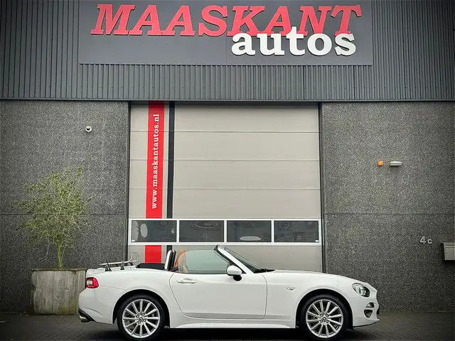 Fiat 124 1.4 MultiAir Turbo / Lusso / Luggage rack / Ra