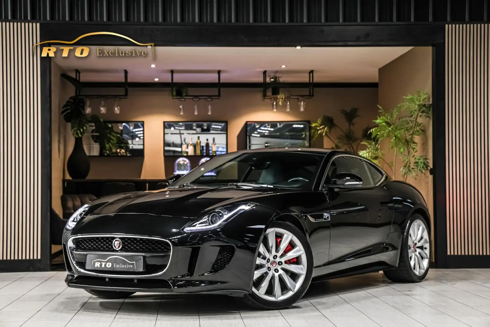 Jaguar F-Type 3.0 V6 Coupé|Pano|Memory|stoelverw.|sportuitl. Noir - 1