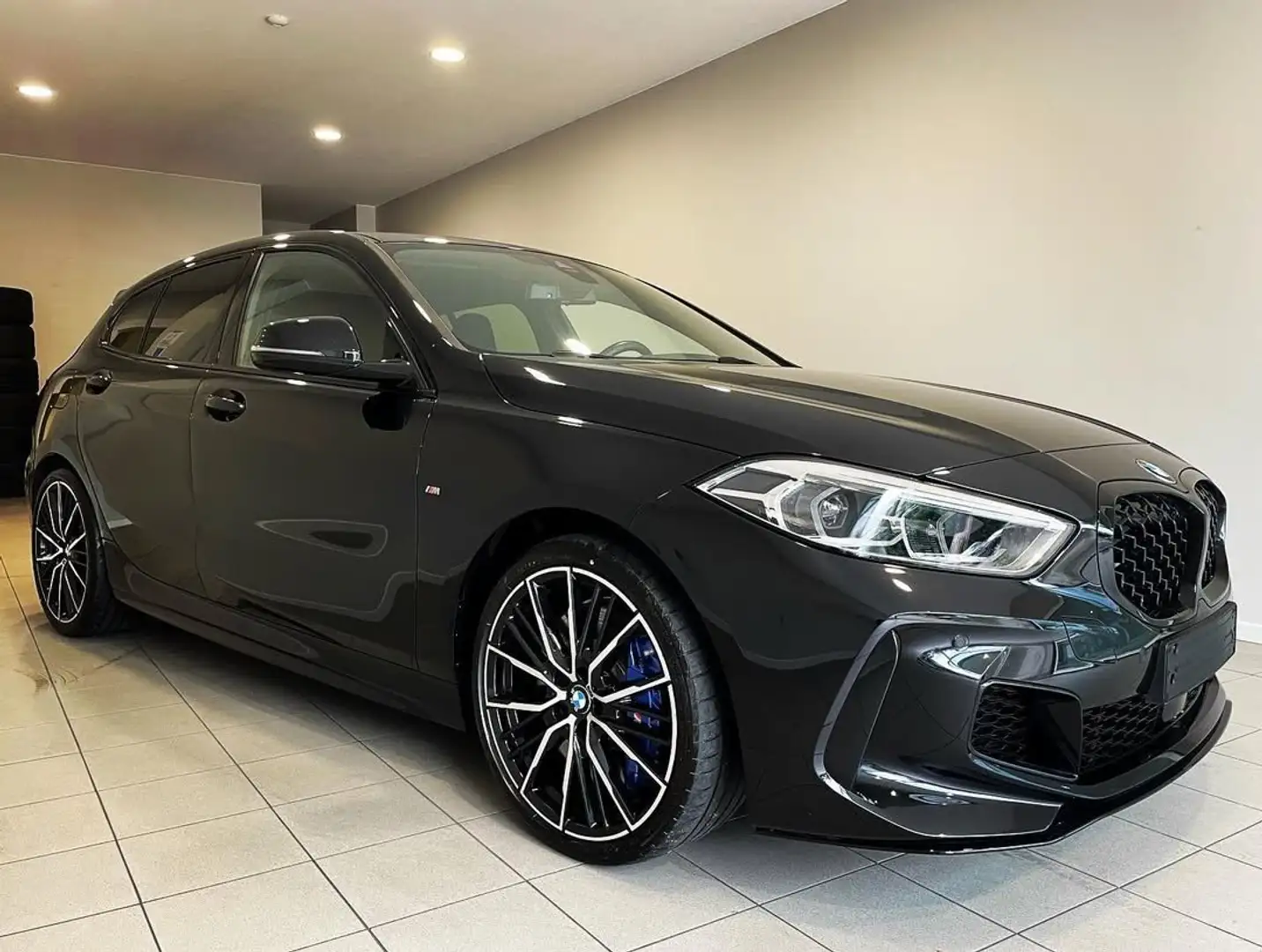 BMW 135 Xdrive  COMPRESO SPESE TASSE PASSAGGIO Nero - 1