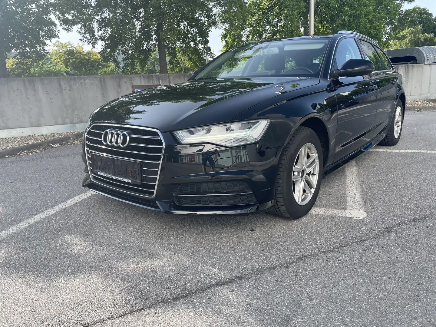Audi A6 Avant 2,0 TDI ultra*Automatik*Matrix-LED*1.Besitz* Schwarz - 1