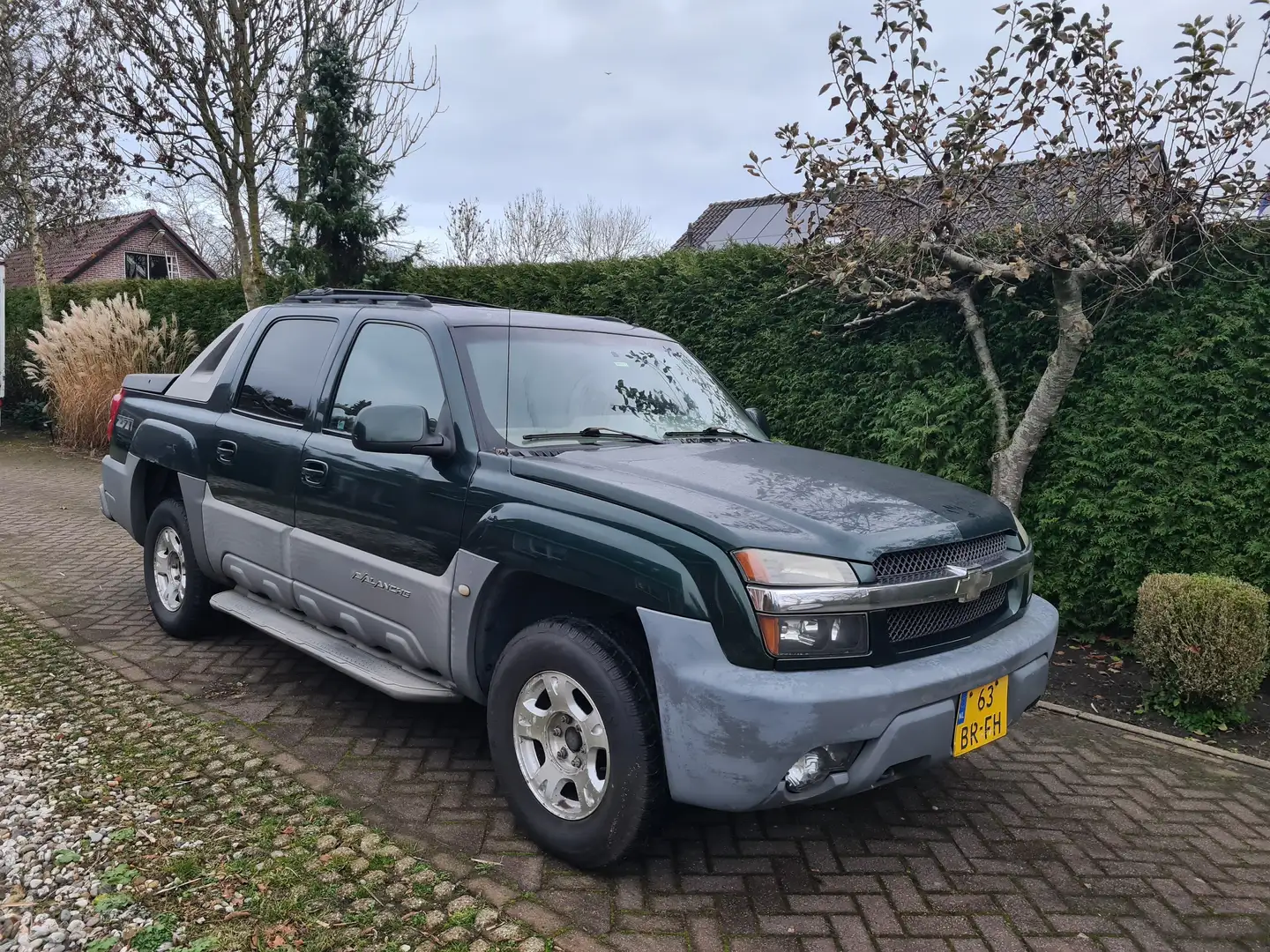 Chevrolet Avalanche 5.3 2WD 1500 zelena - 1