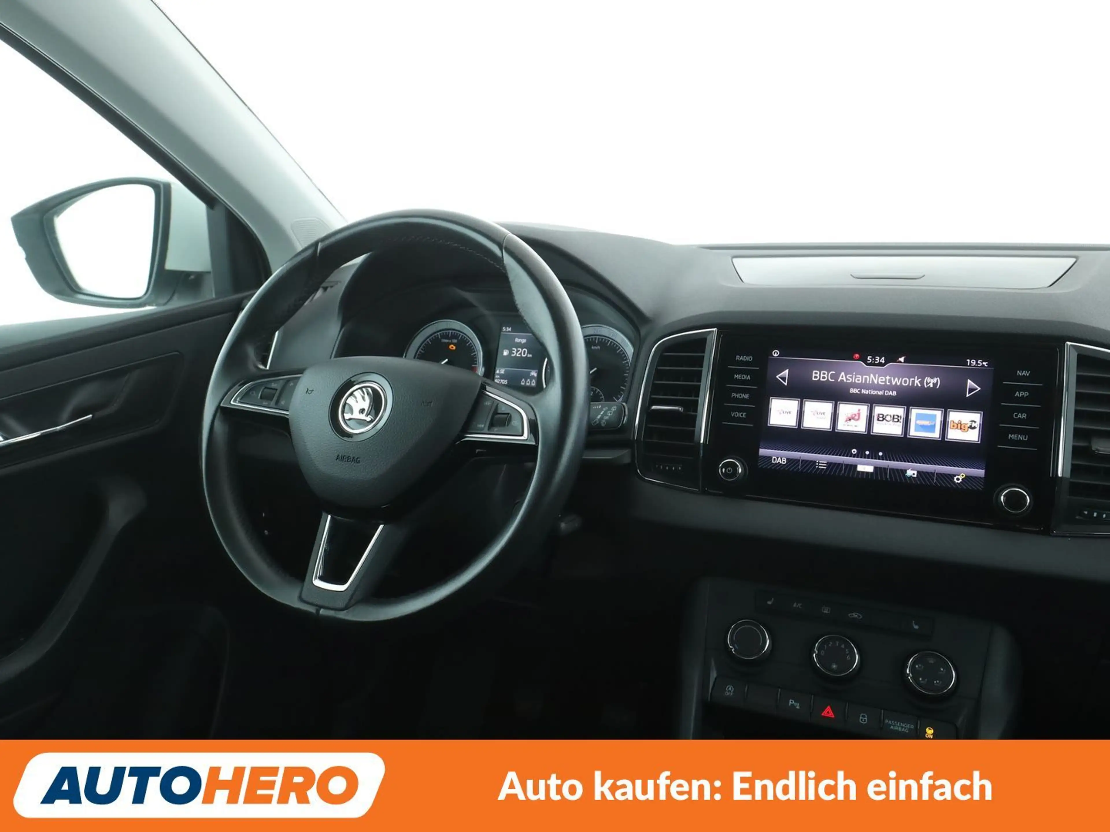 Skoda Karoq 1.6 TDI Ambition *NAVI*PDC*TEMPO*SHZ*ALU* — photo 13