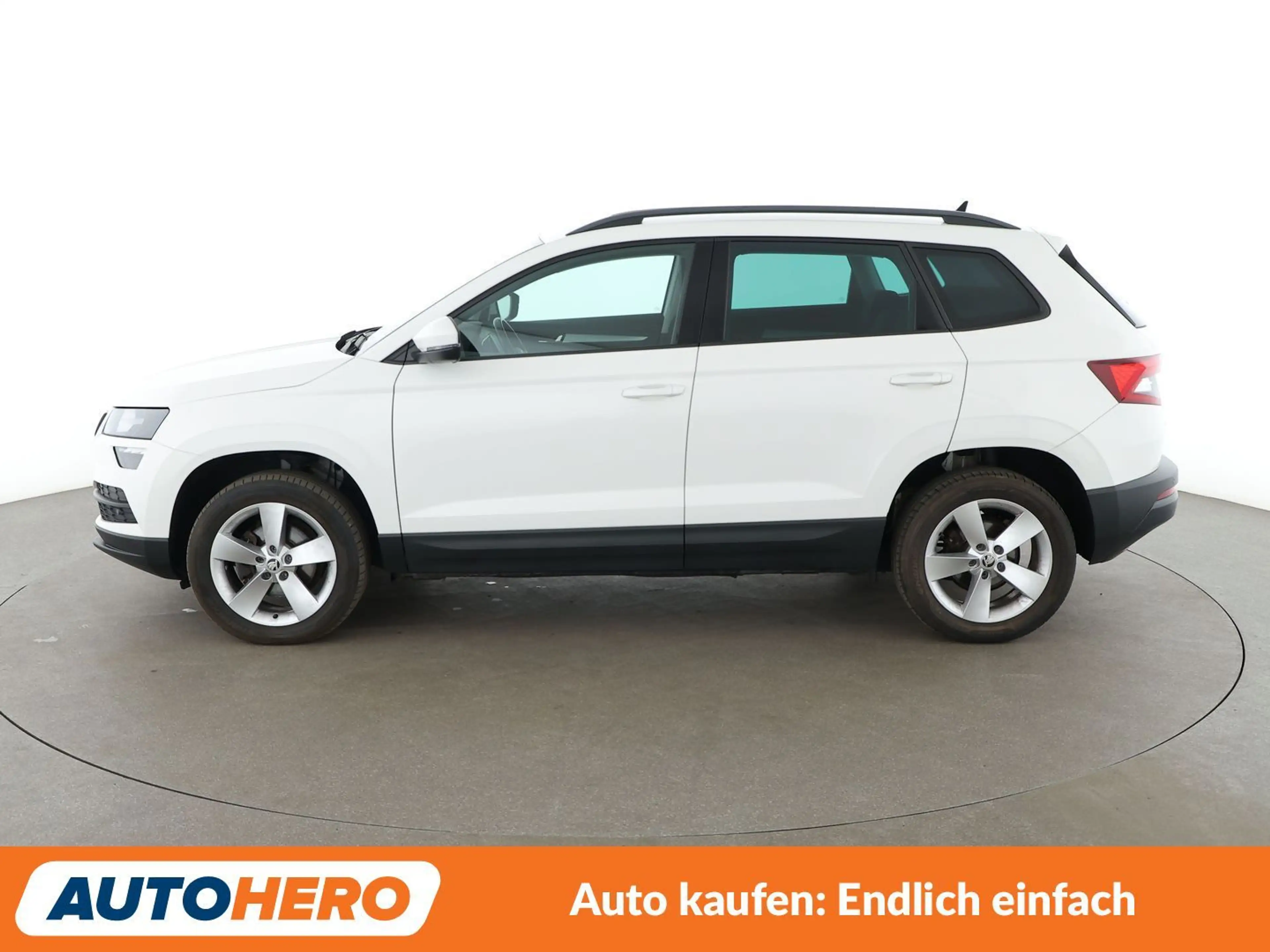 Skoda Karoq 1.6 TDI Ambition *NAVI*PDC*TEMPO*SHZ*ALU* — photo 3