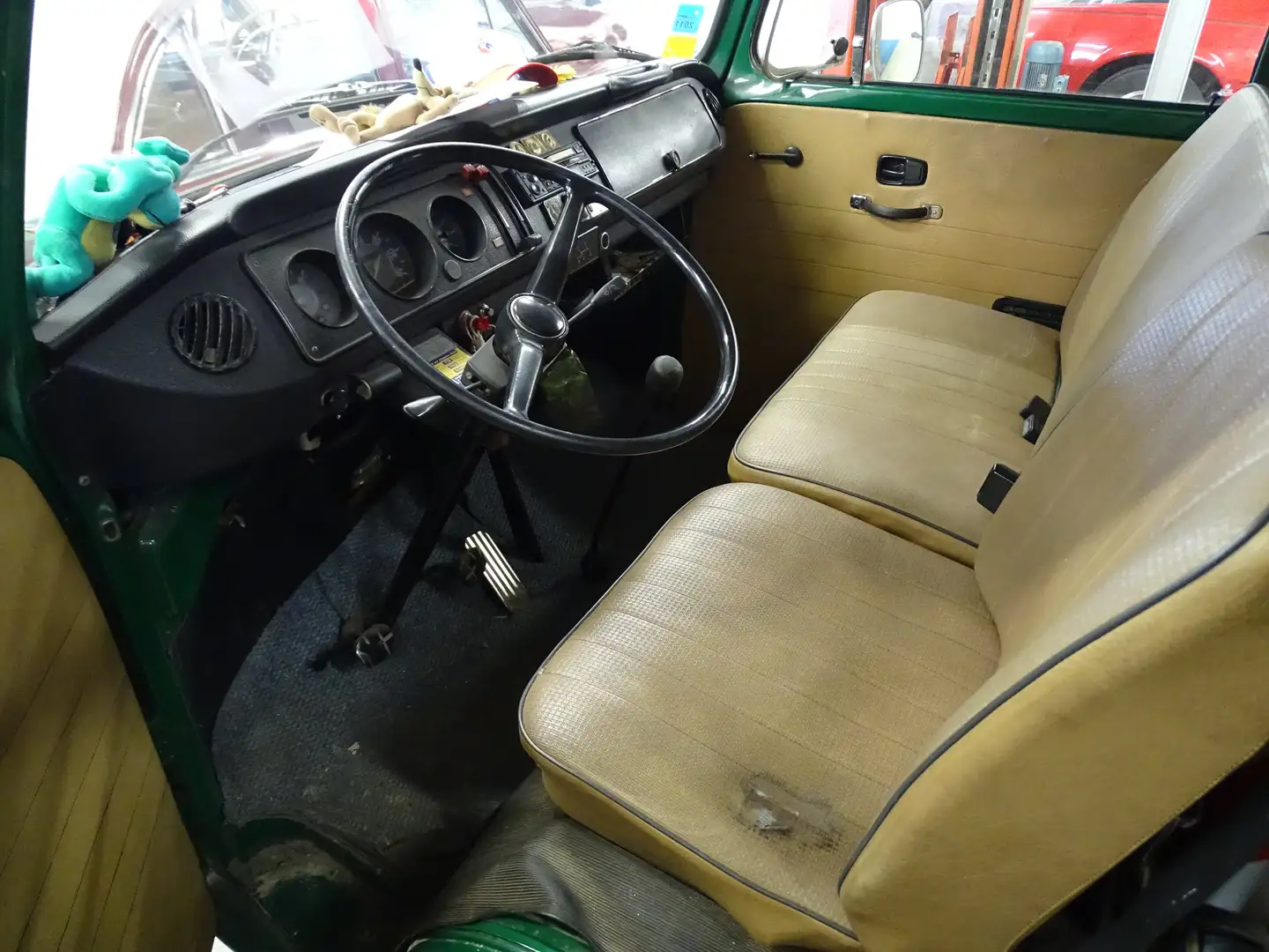 Volkswagen T2 PICK UP WAGON Zelená - 2