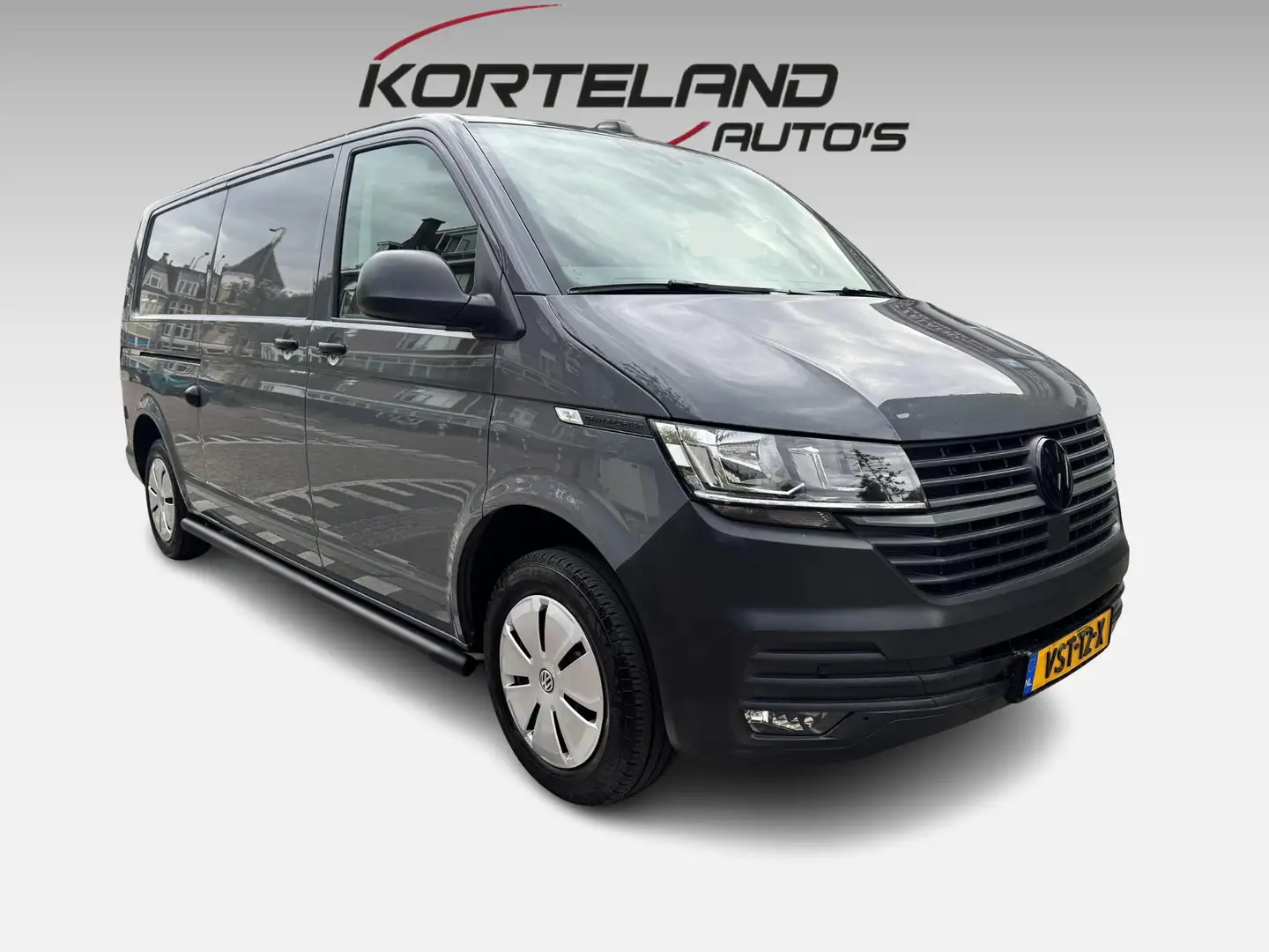Volkswagen T6.1 Transporter 2.0 TDI L2H1 28 Economy Business PDC voor en achte Gris - 1