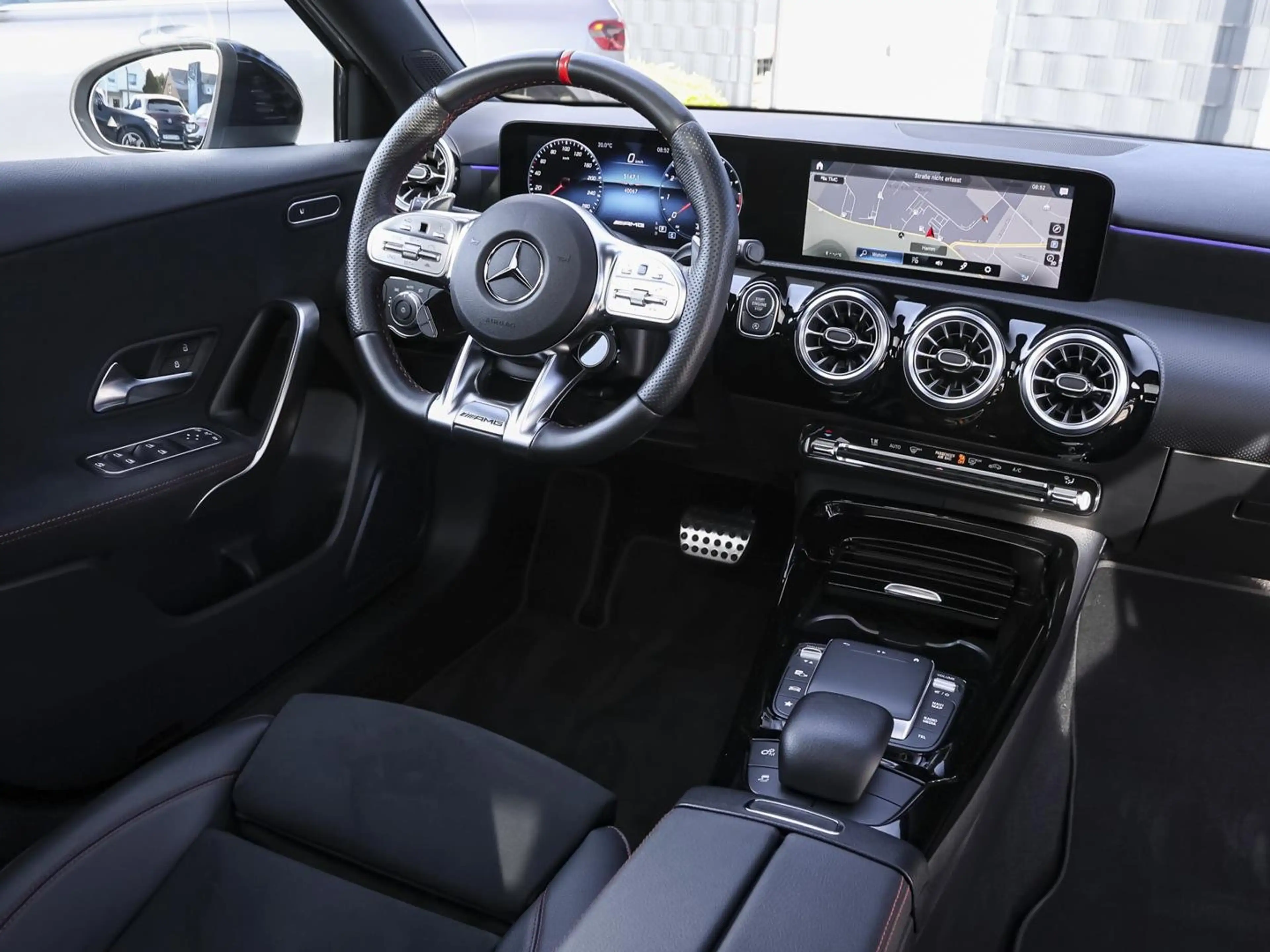 Mercedes-Benz A 35 AMG 4M Night Distronic Multibeam Panorama — photo 8