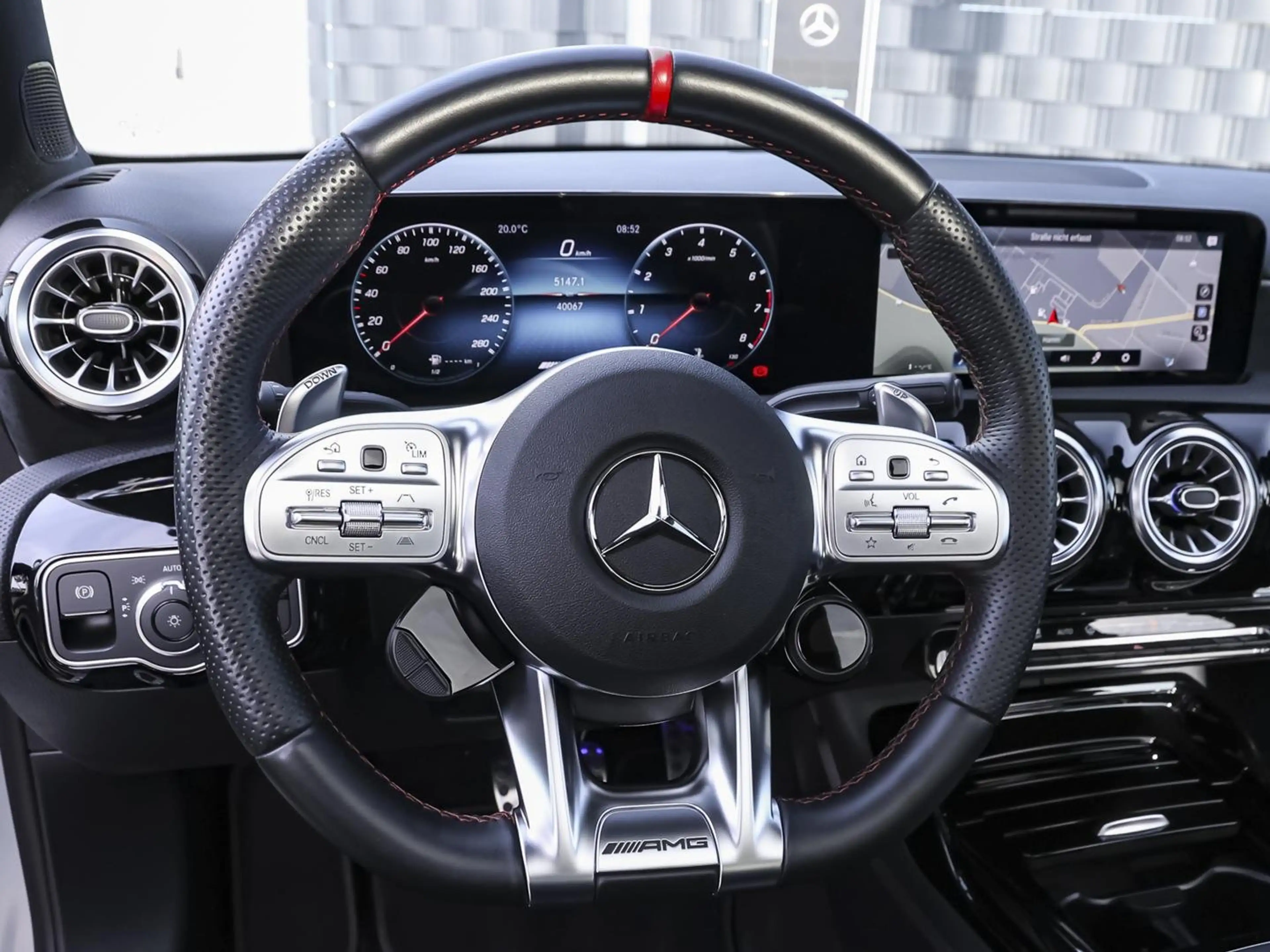 Mercedes-Benz A 35 AMG 4M Night Distronic Multibeam Panorama — photo 15
