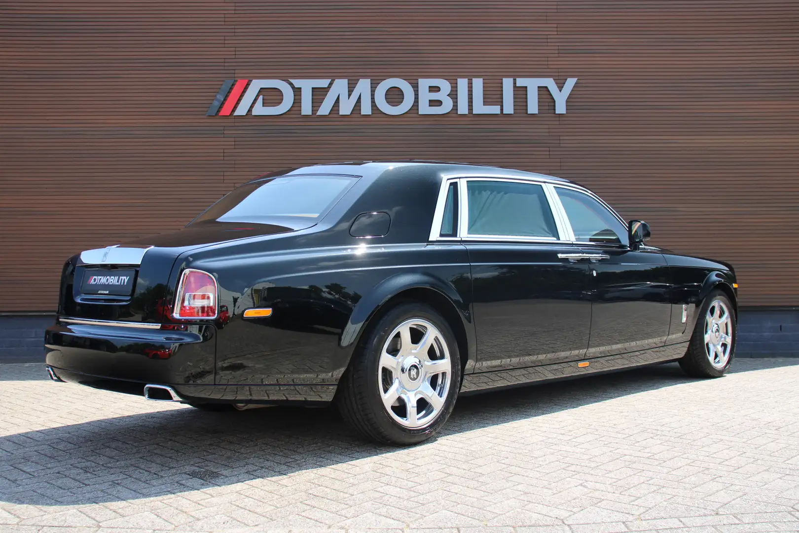 Rolls-Royce Phantom 6.7 V12 Extended Wheelbase EWB Nero - 2