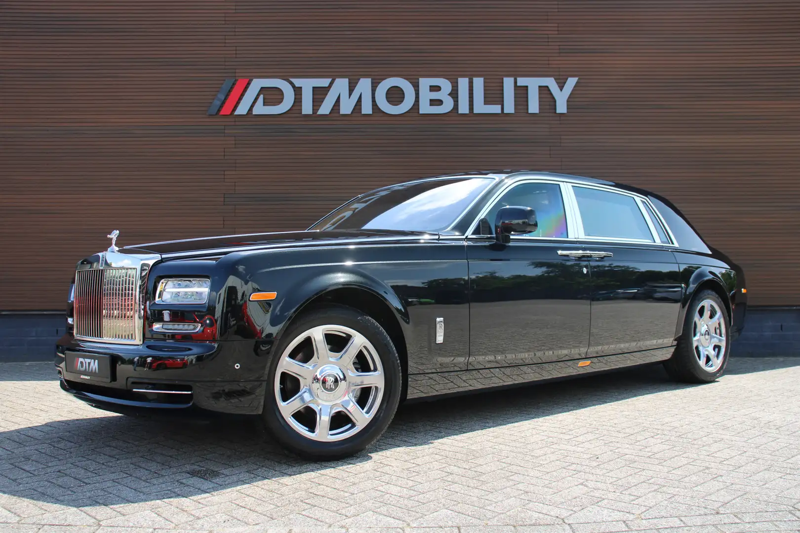Rolls-Royce Phantom 6.7 V12 Extended Wheelbase EWB Nero - 1