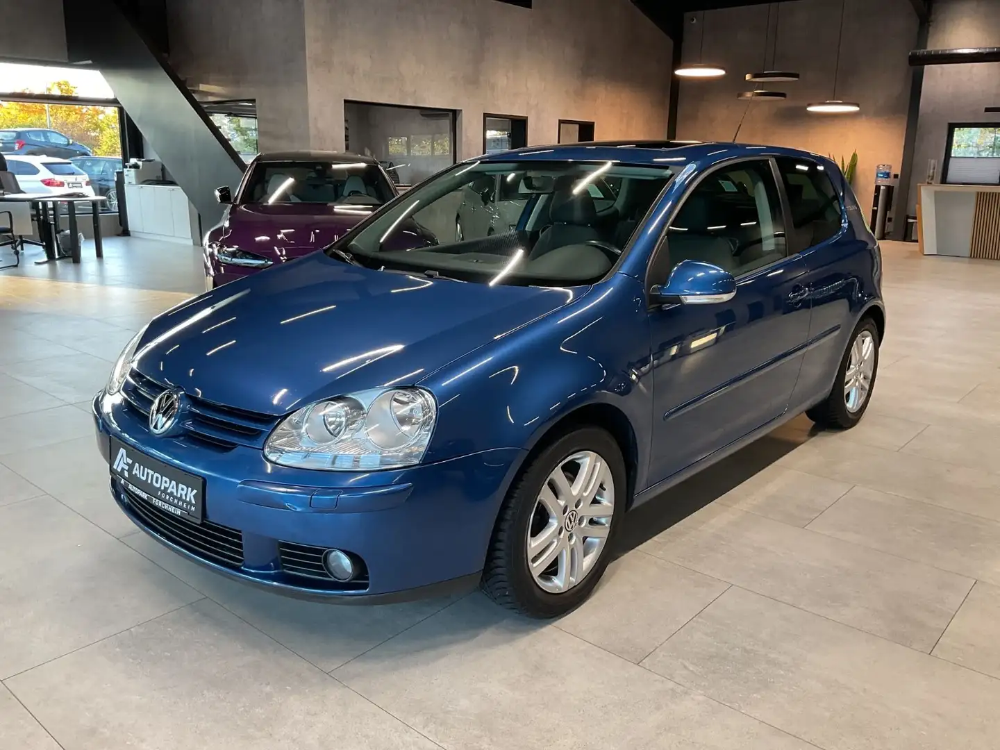 Volkswagen Golf V 1.4 Tour Edition Klimaautom. Sitzh. PDC Blau - 1