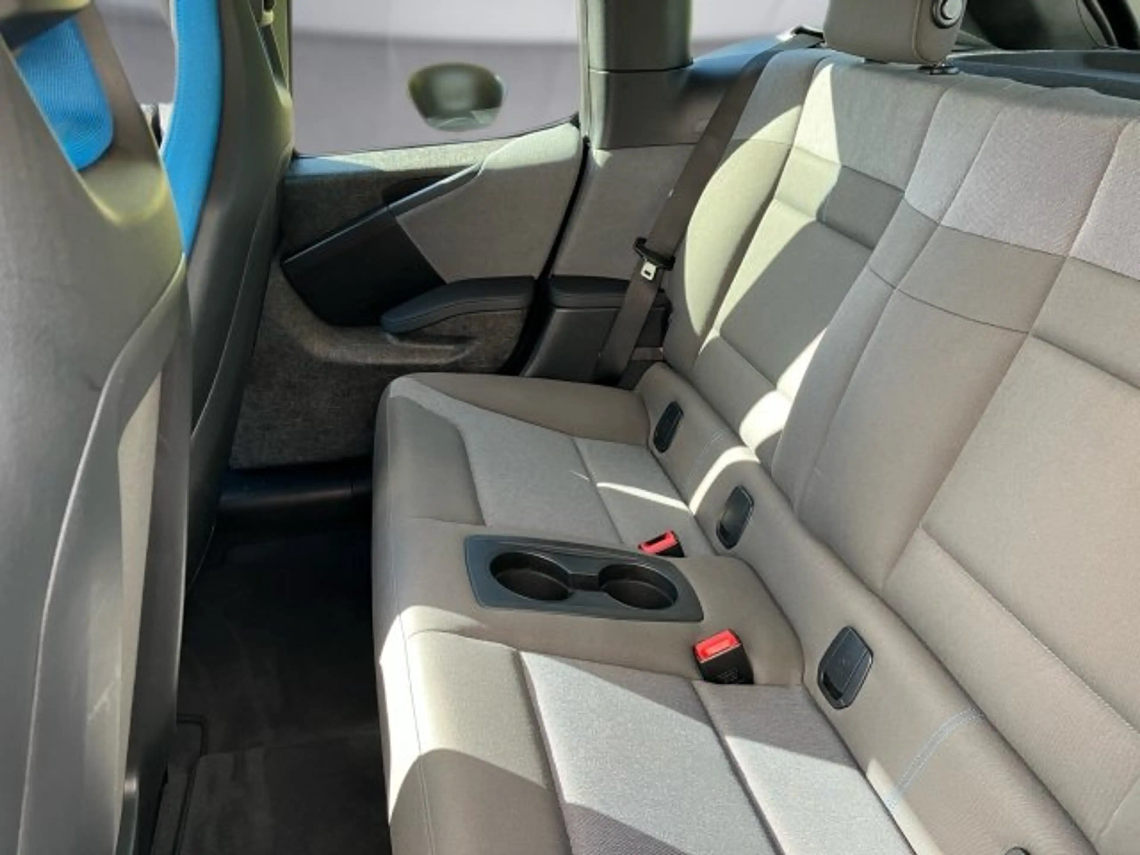 BMW i3 120AhA eDrive I01 Facelift (LCI) IB1 — photo 12