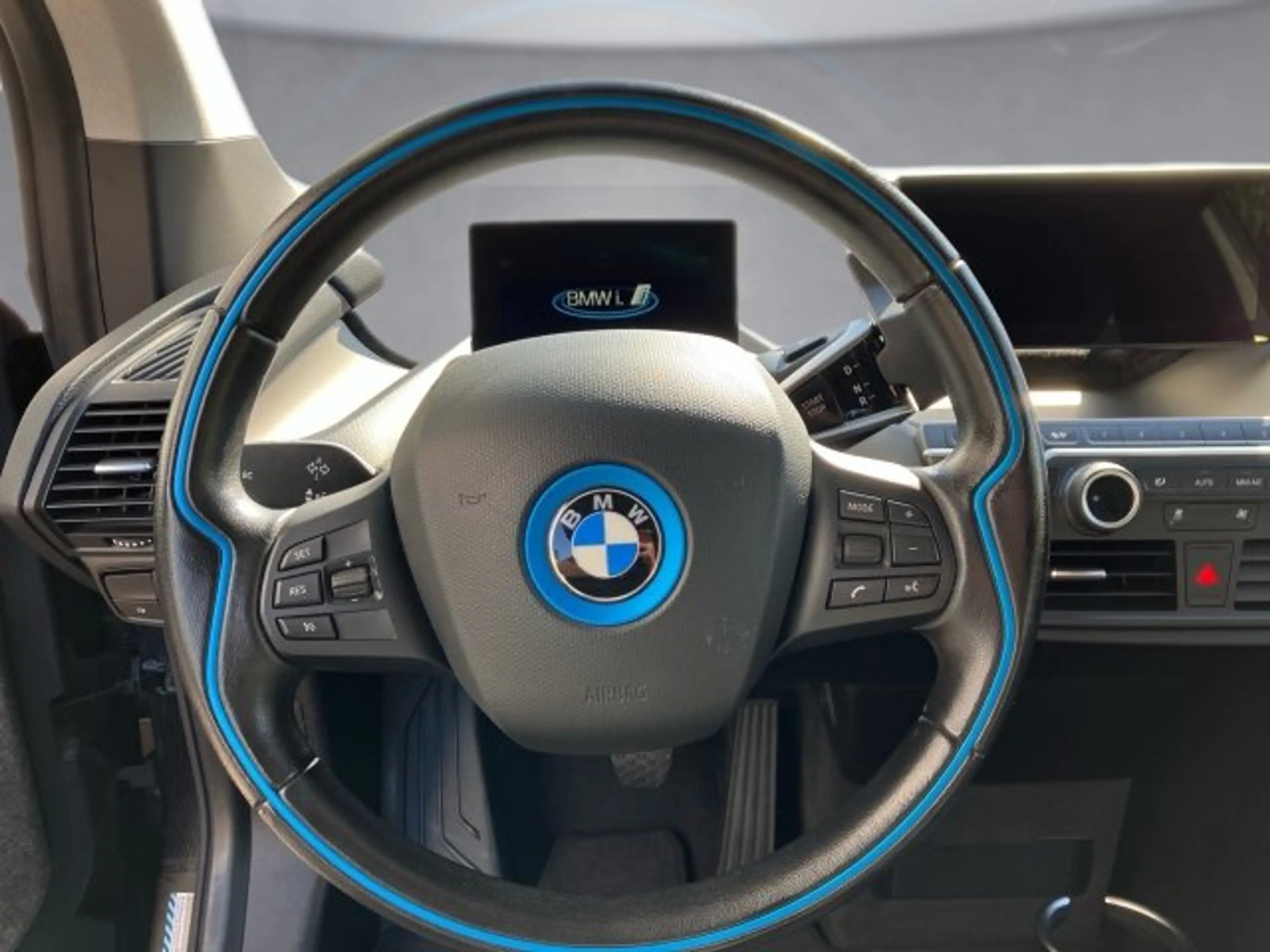 BMW i3 120AhA eDrive I01 Facelift (LCI) IB1 — photo 10