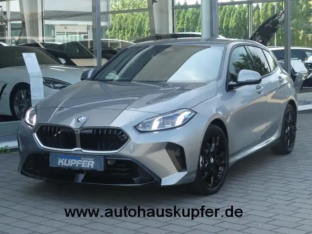 Bmw 120 i M Sportpaket HUP+HarmKa°360°ACC Pl.elSitze