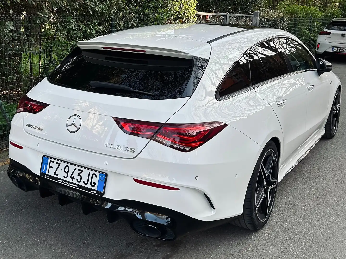Mercedes-Benz CLA 35 AMG CLA Sh.Brake - X118 Shooting Brake 4matic auto Bianco - 2