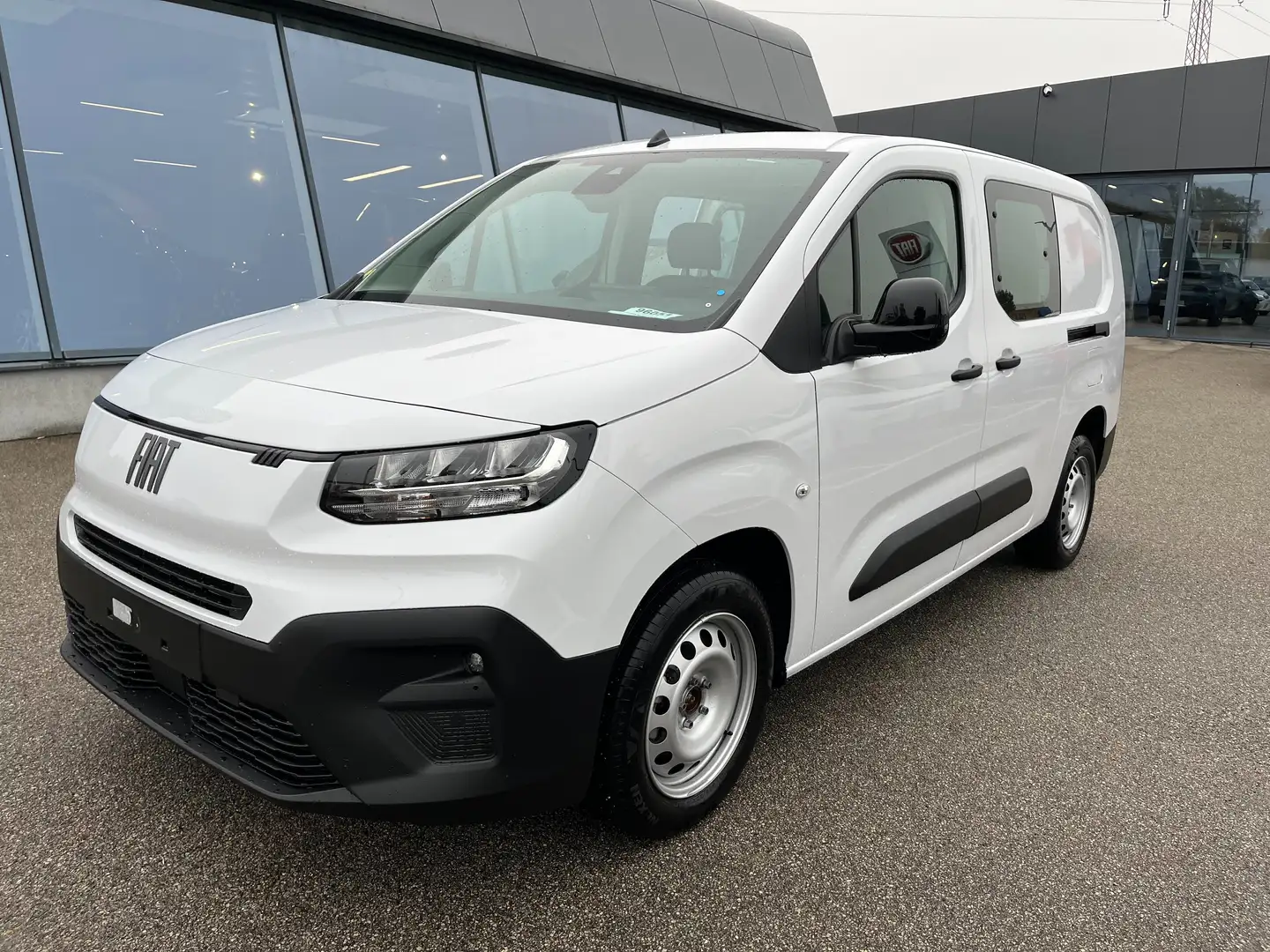 Fiat Doblo KW DOKA L2 1.5 HDi 75 kW - Laderaumverkleidung Weiß - 2