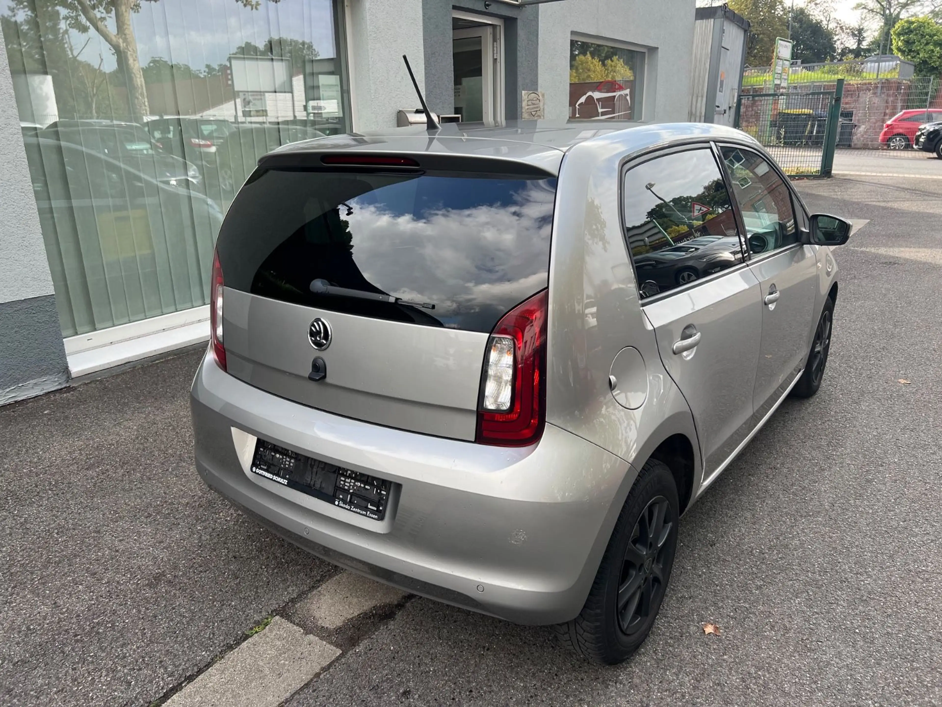 Skoda Citigo Clever"1.Hand"Klimaaut"Navi"PDC"SHZ"75PS" — photo 12