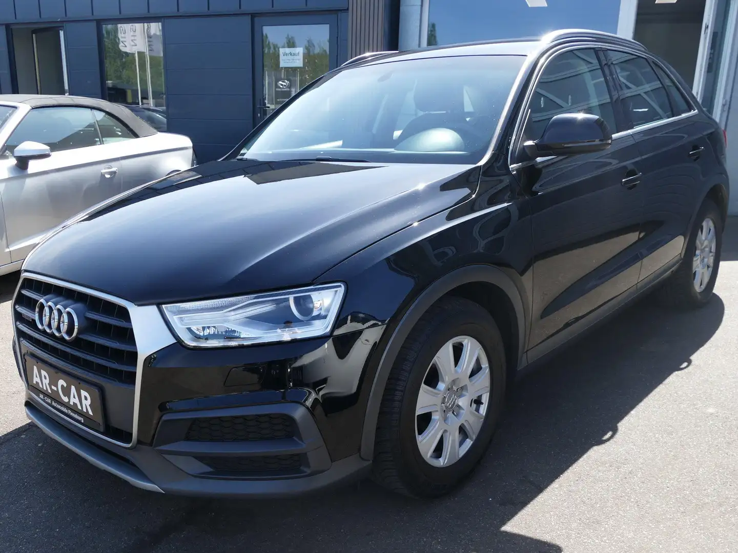 Audi Q3 2.0 TDI quattro design - Navi Klimaautomatik Xenon Noir - 1