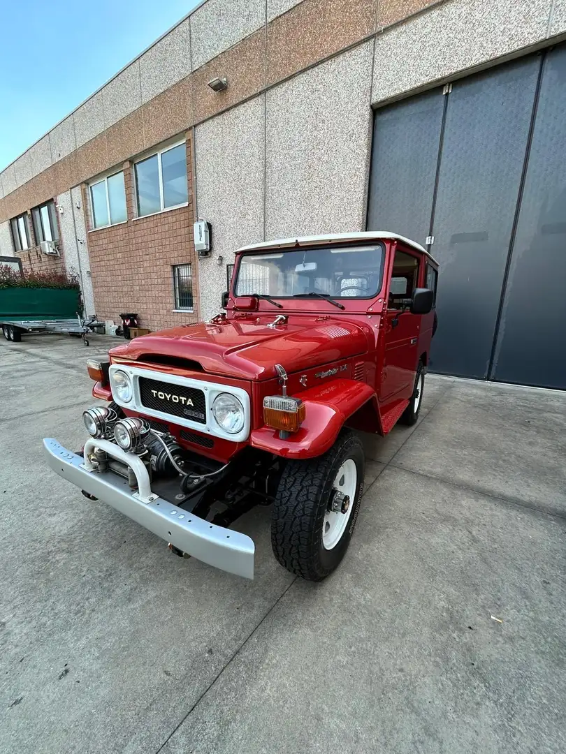 Toyota Land Cruiser BJ42 LX - 1