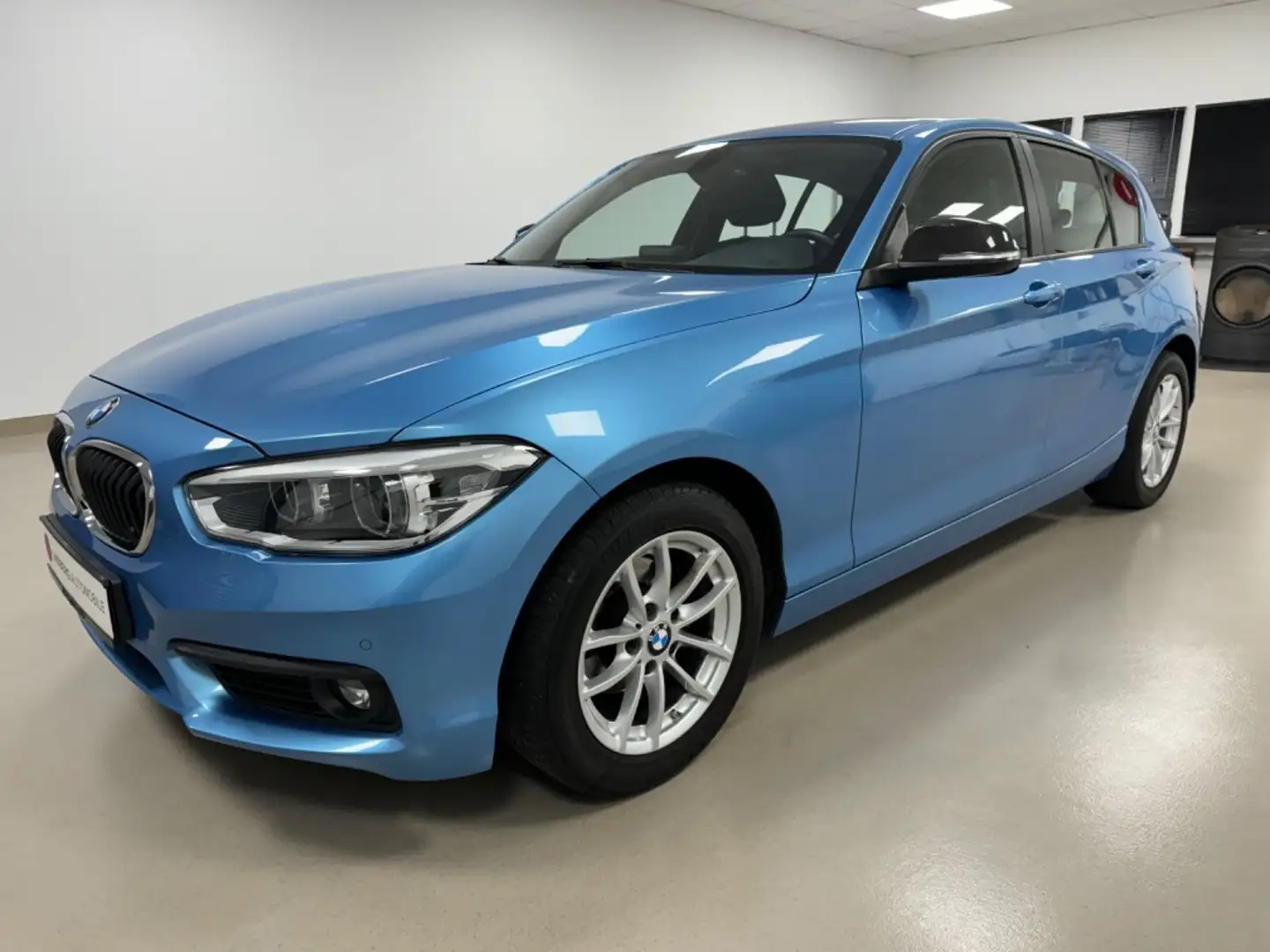 BMW 118 i Advantage*PDC*NAVI*AC*TEMP*LED*LMF*SH*ISO* Blau - 1