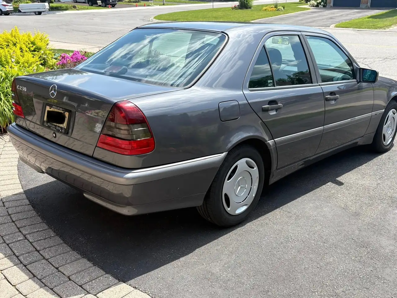 Mercedes-Benz C-Class photo Mercedes-Benz C-Class