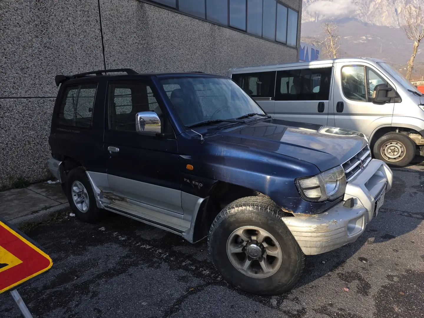 Mitsubishi Pajero Metal Top 2.5 tdi GLS autocarro - 1