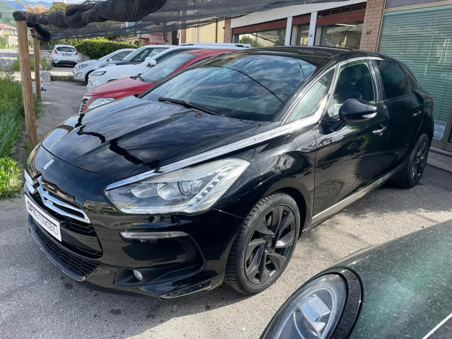 DS Automobiles DS 5 2.0 HDi AUTOMATICA So Chic Schwarz - 2